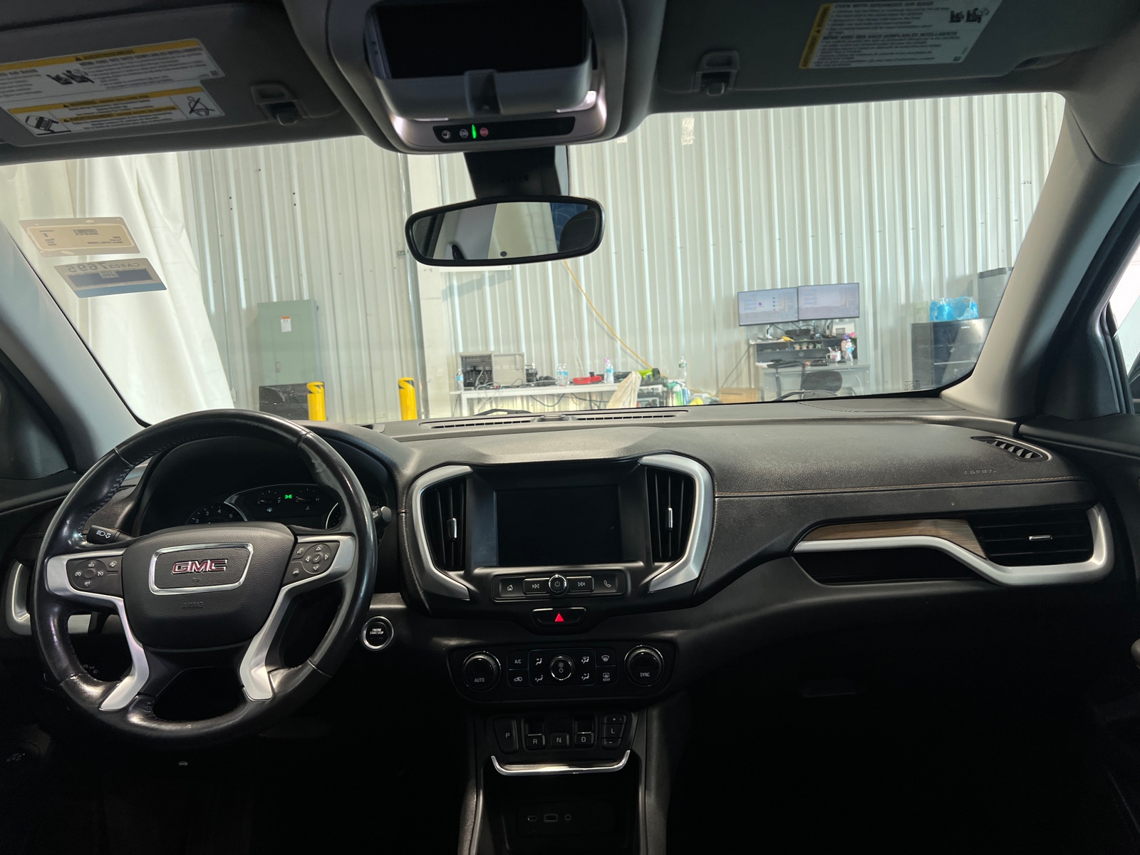 Thumbnail: 2020 GMC Terrain - 3
