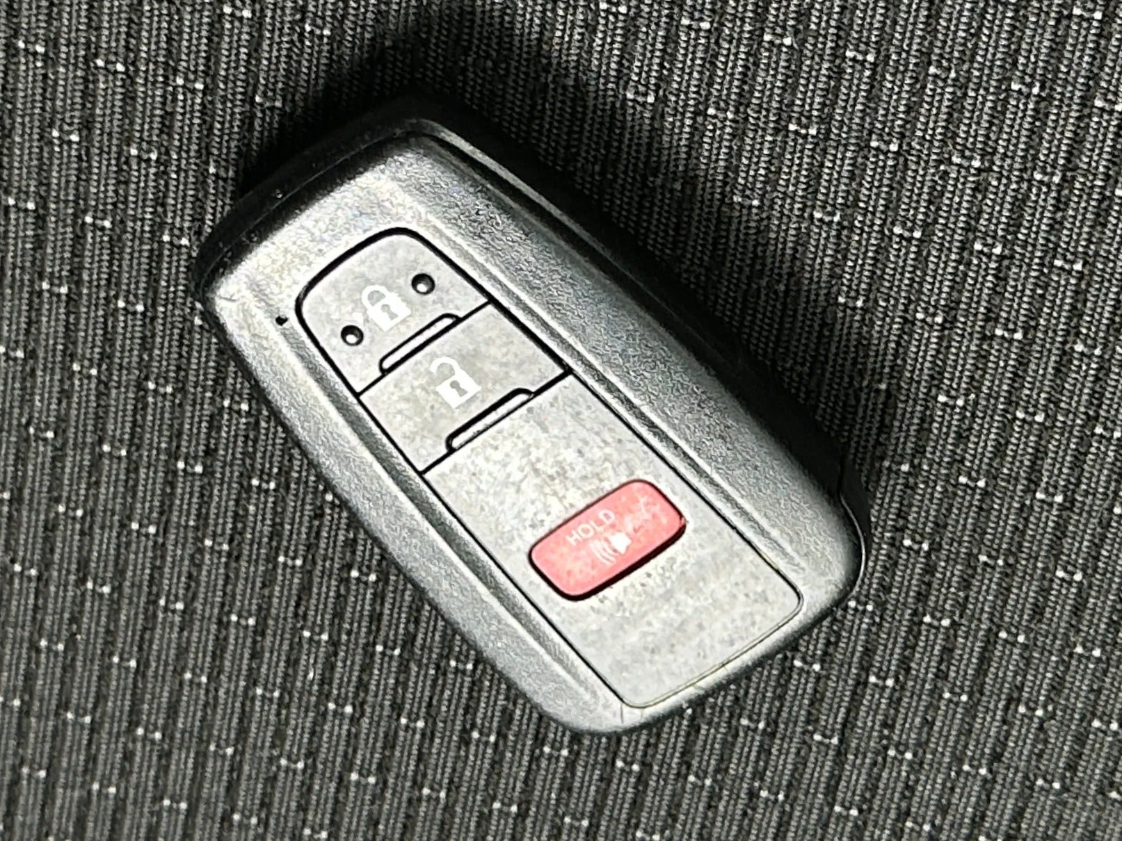 JTNKHMBX2K1033898