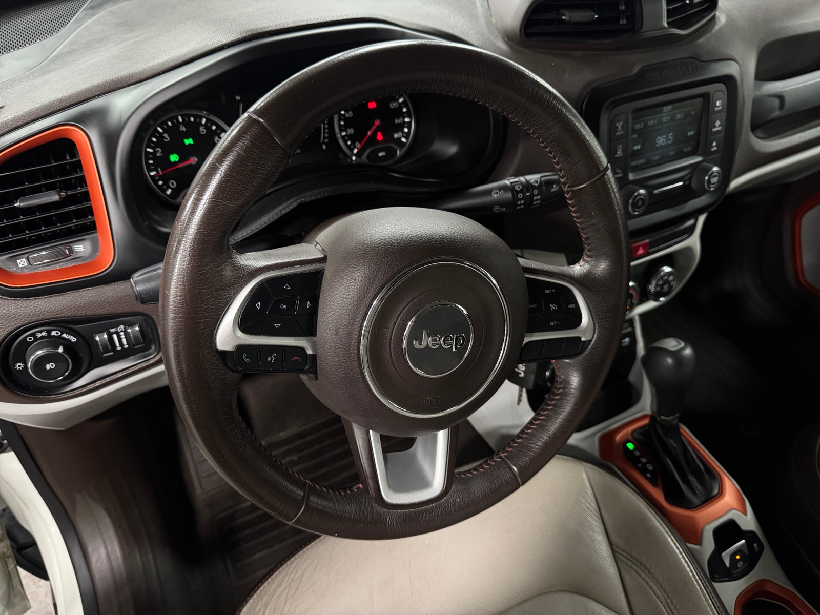 Thumbnail: 2015 Jeep Renegade - 5