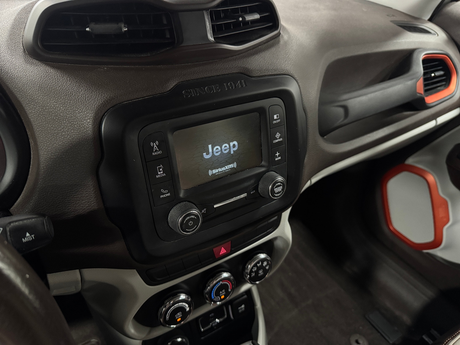 Thumbnail: 2015 Jeep Renegade - 4
