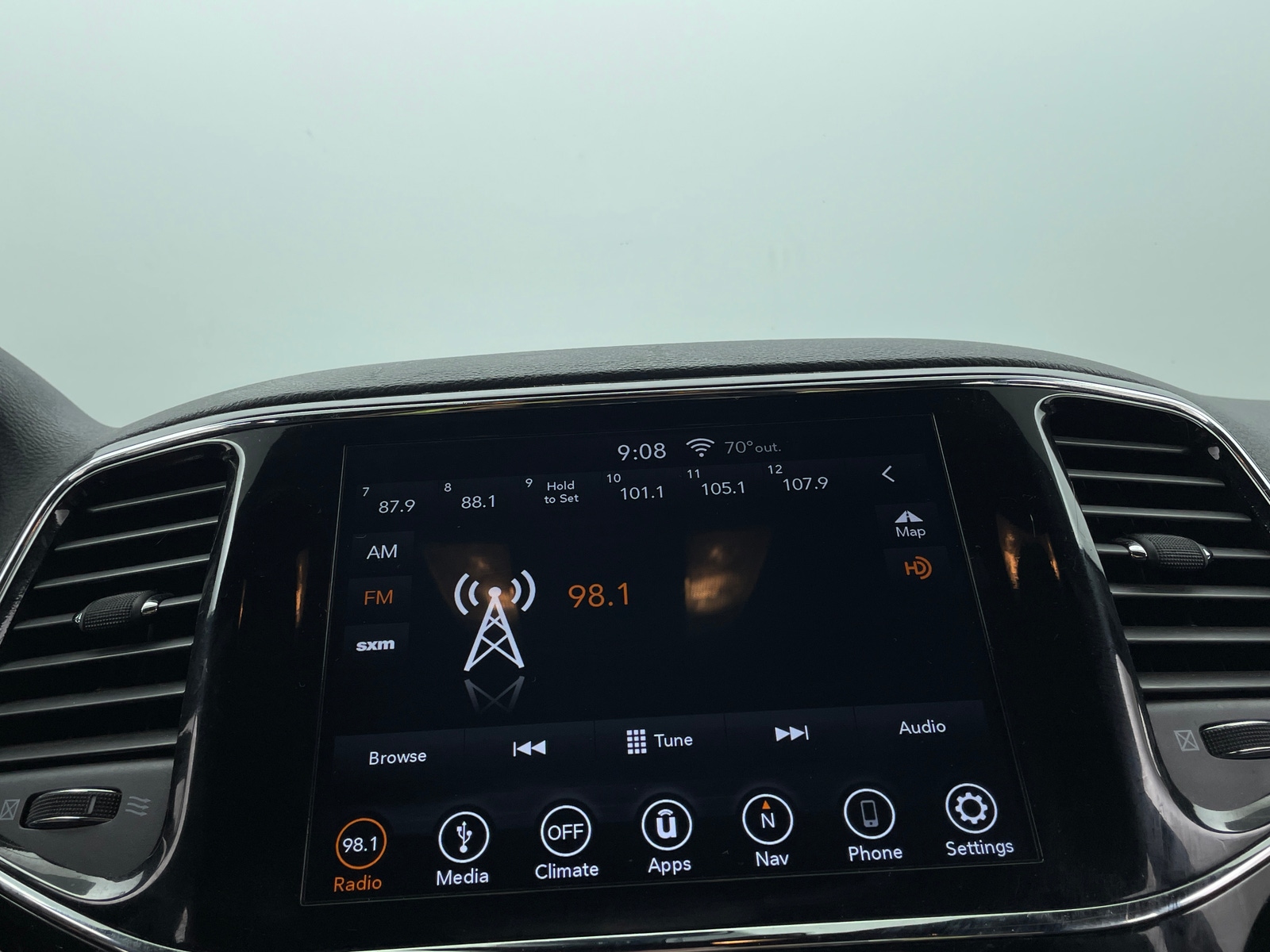 Thumbnail: 2019 Jeep Grand Cherokee - 4