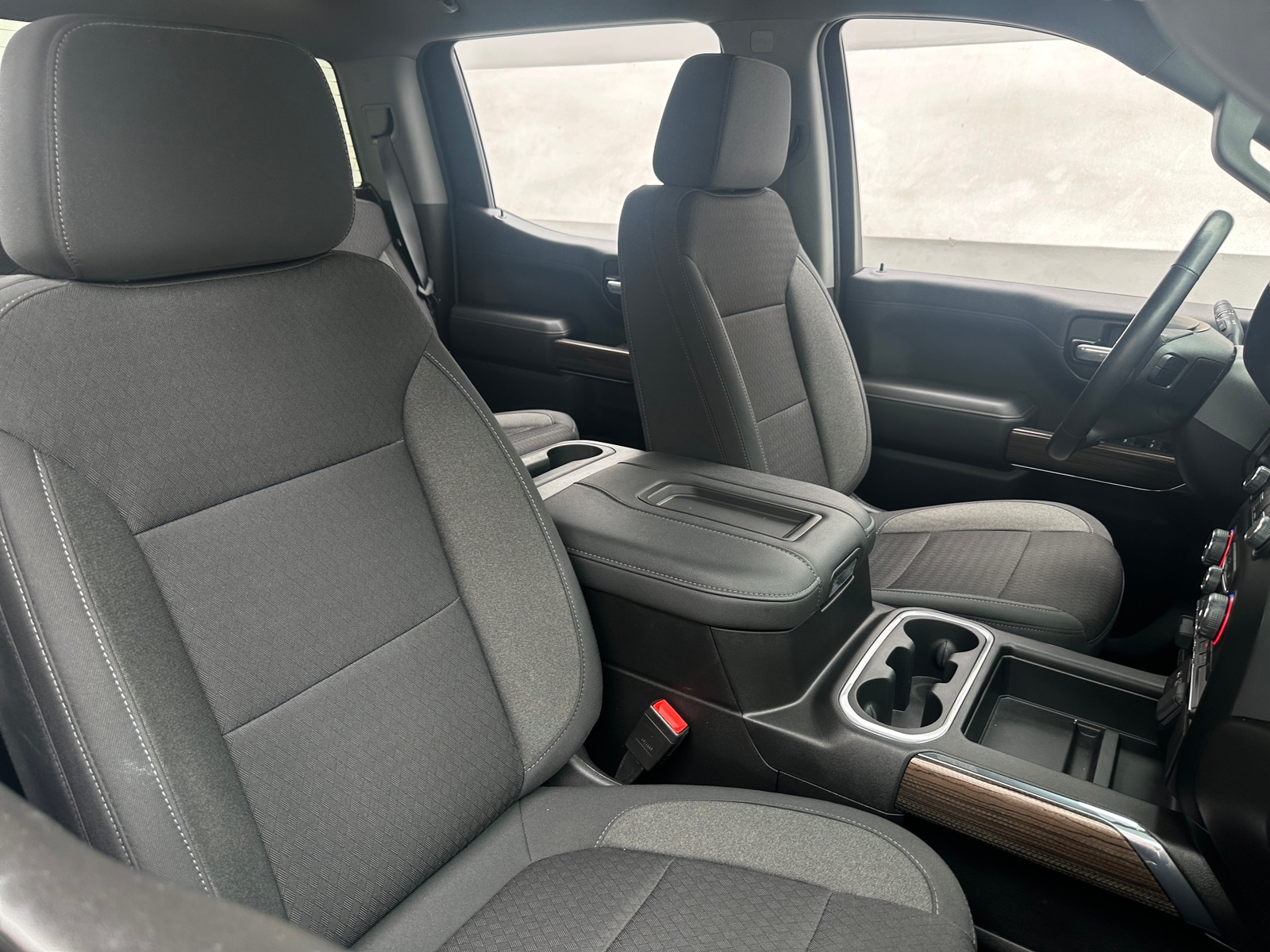 Thumbnail: 2021 Chevrolet Silverado 1500 - 2