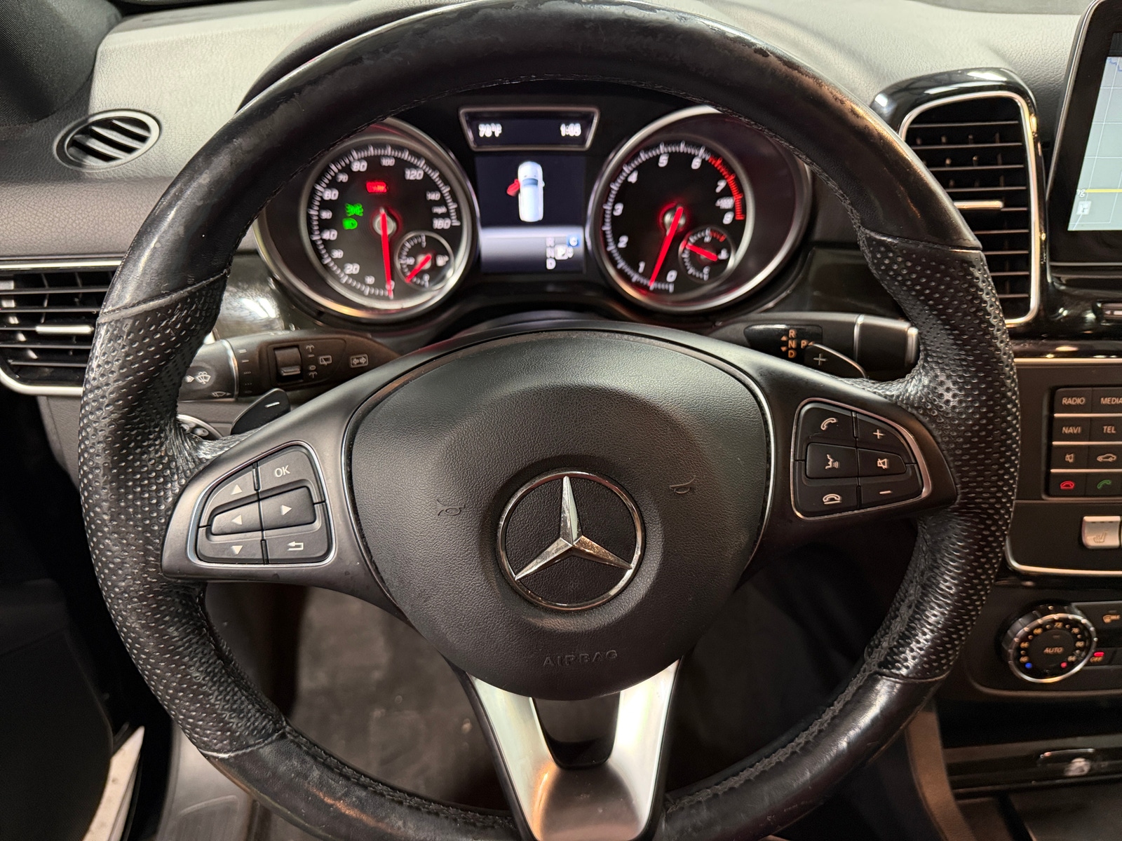 Thumbnail: 2018 Mercedes-Benz GLE - 4