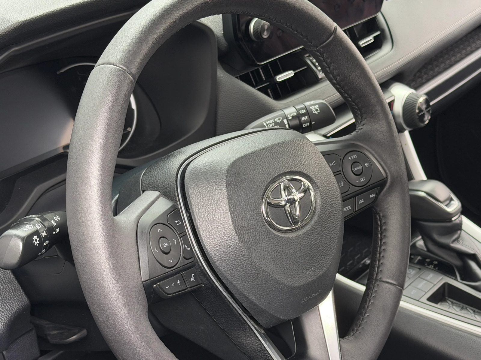 Thumbnail: 2023 Toyota RAV4 - 4