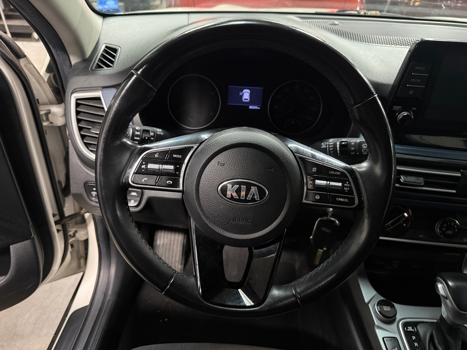 Thumbnail: 2021 Kia Seltos - 4