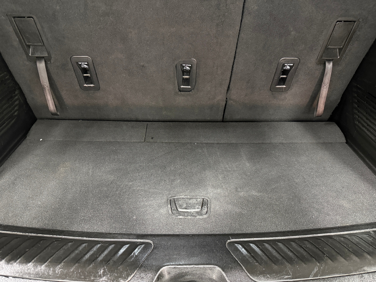 Thumbnail: 2022 Chevrolet Tahoe - 6