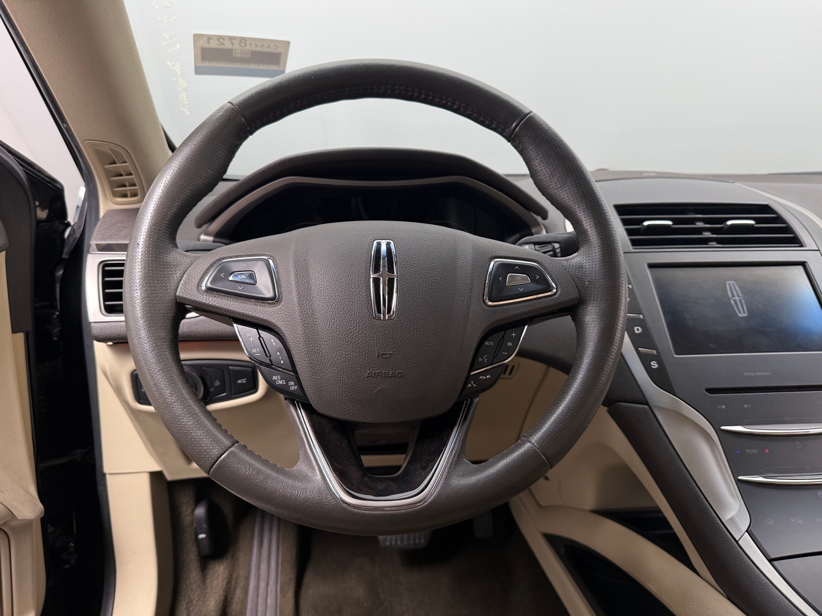 Thumbnail: 2014 Lincoln MKZ - 4