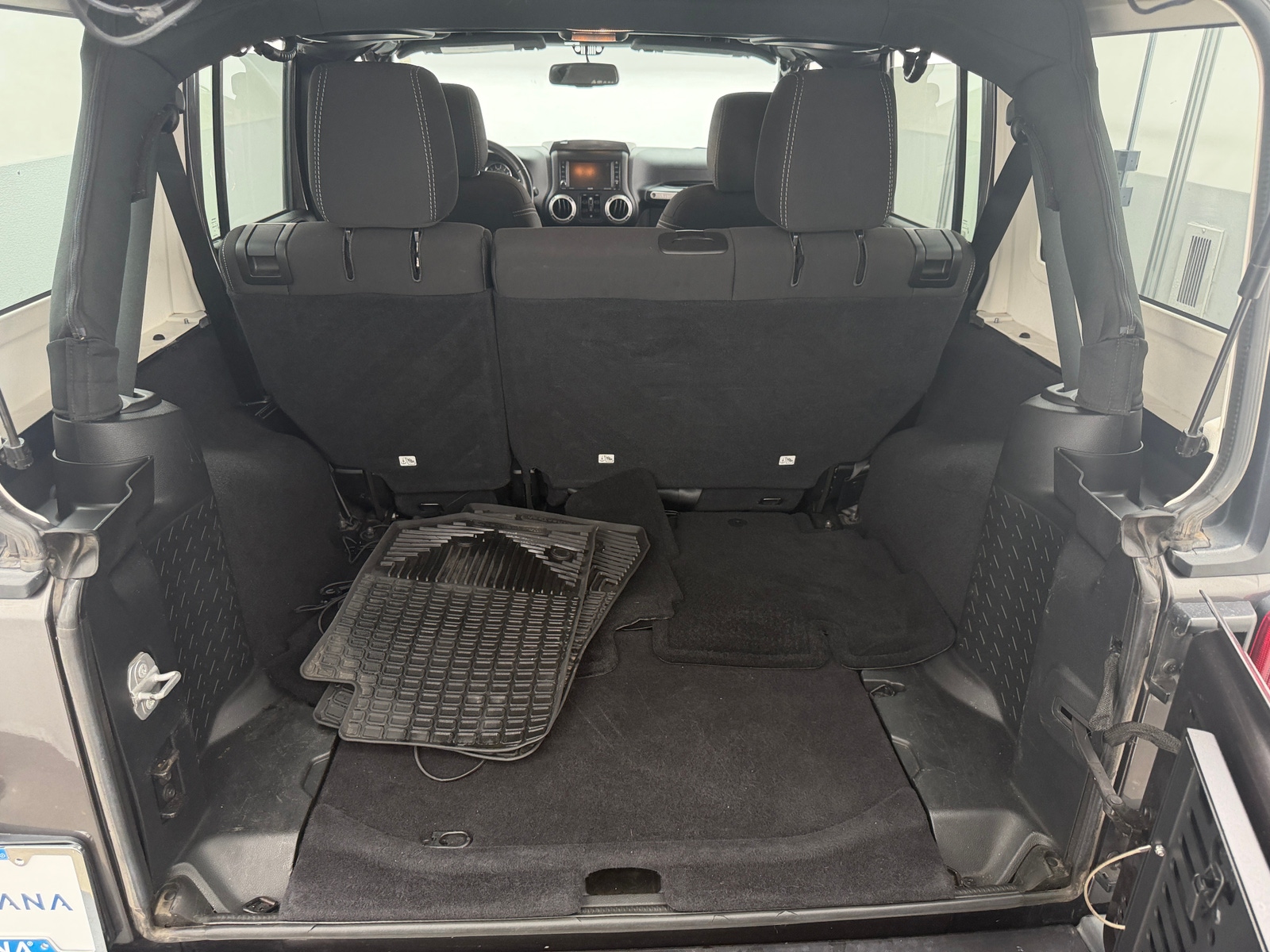 Thumbnail: 2016 Jeep Wrangler - 7