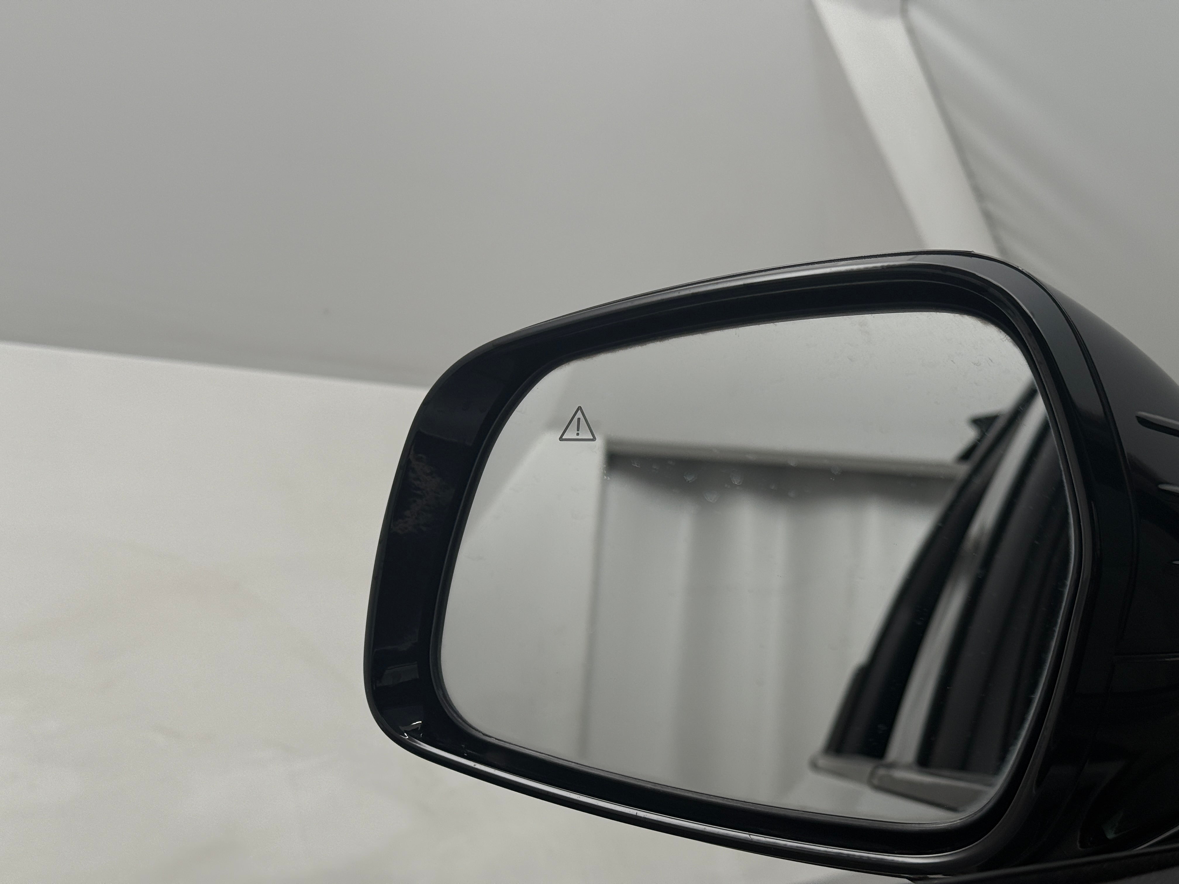 2022 Kia Sorento X-Line S - Photo 14