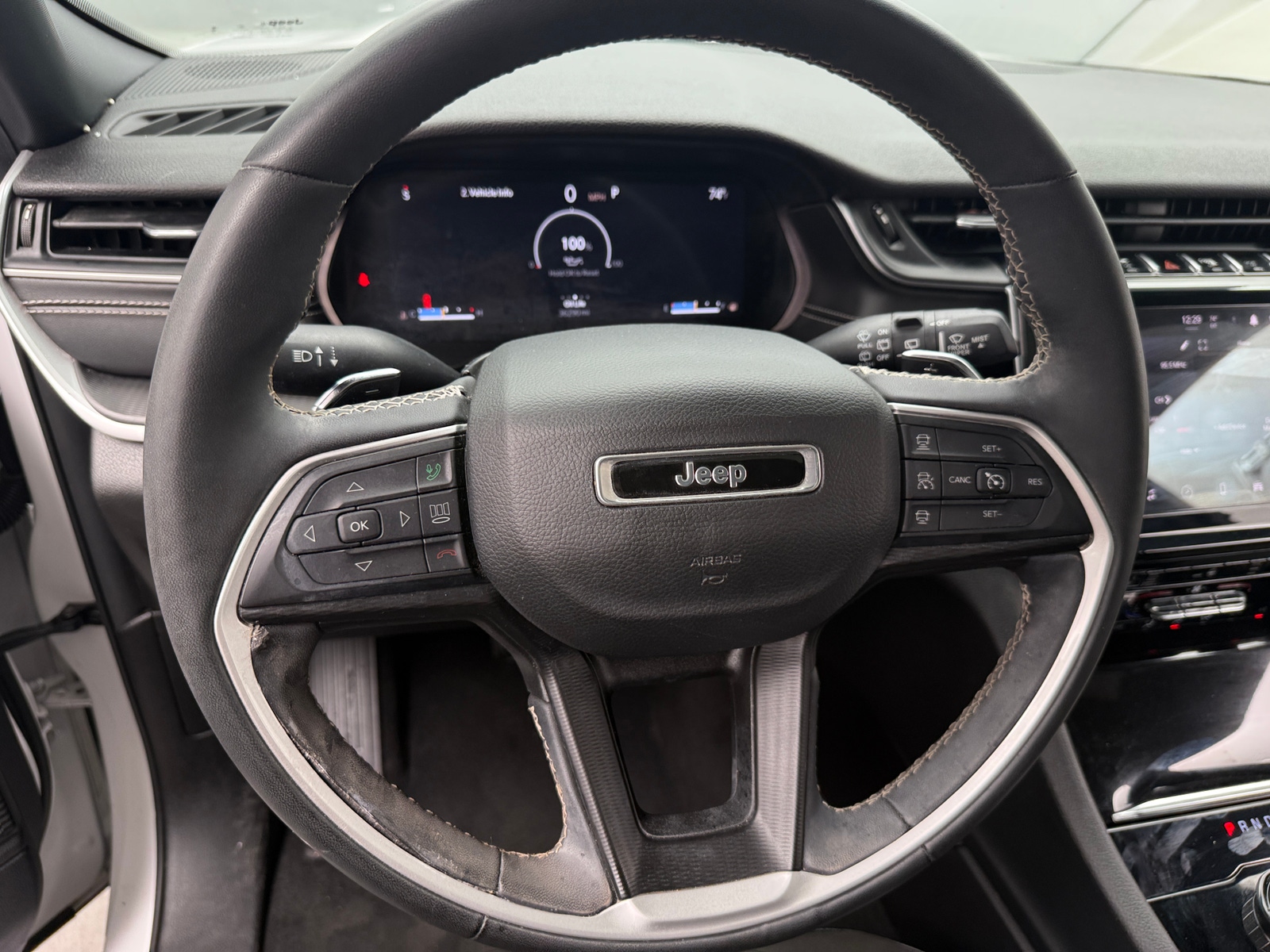Thumbnail: 2023 Jeep Grand Cherokee - 4