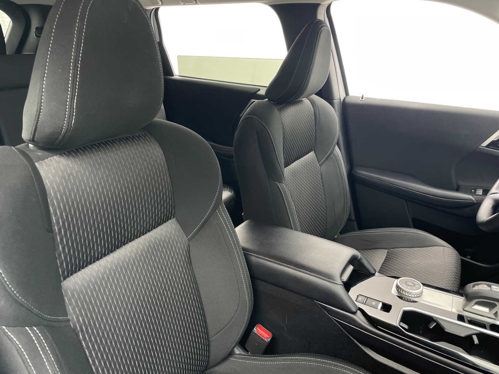 Thumbnail: 2025 Mitsubishi Outlander - 2