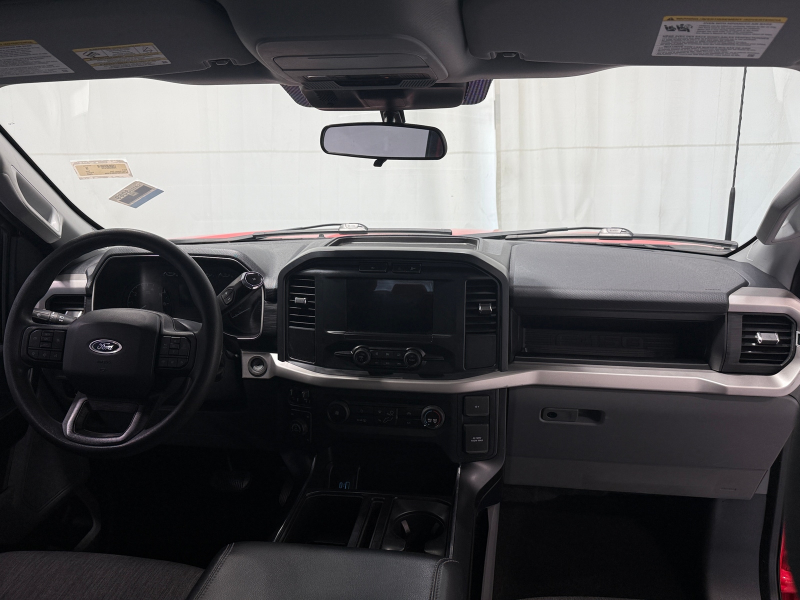 Thumbnail: 2022 Ford Econoline - 3