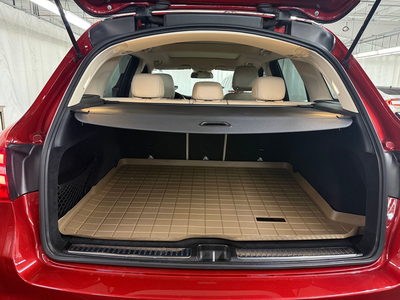 Thumbnail: 2016 Mercedes-Benz GLC - 6
