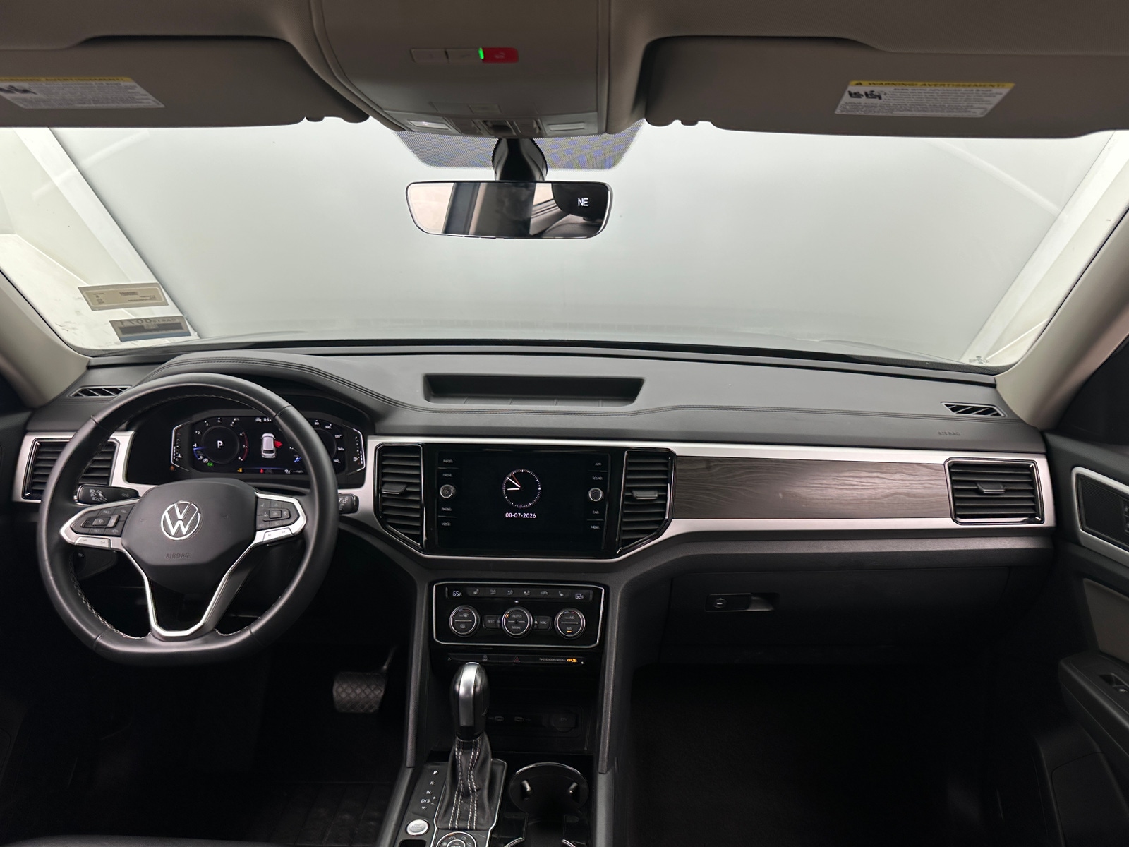 Thumbnail: 2022 Volkswagen Atlas - 3