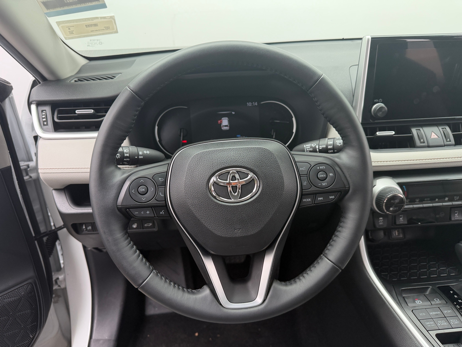 Thumbnail: 2023 Toyota RAV4 - 4
