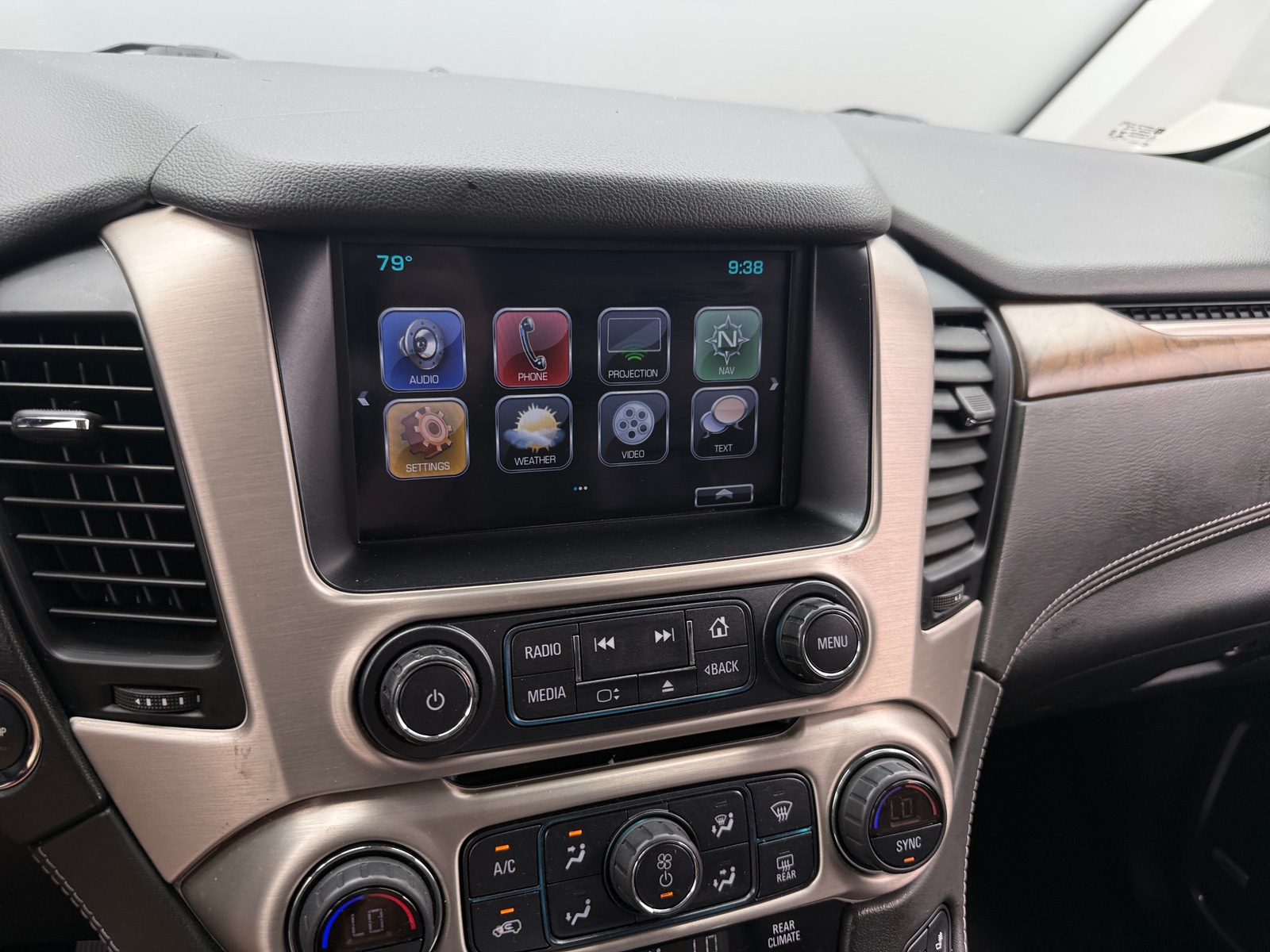 Thumbnail: 2020 GMC Yukon - 3