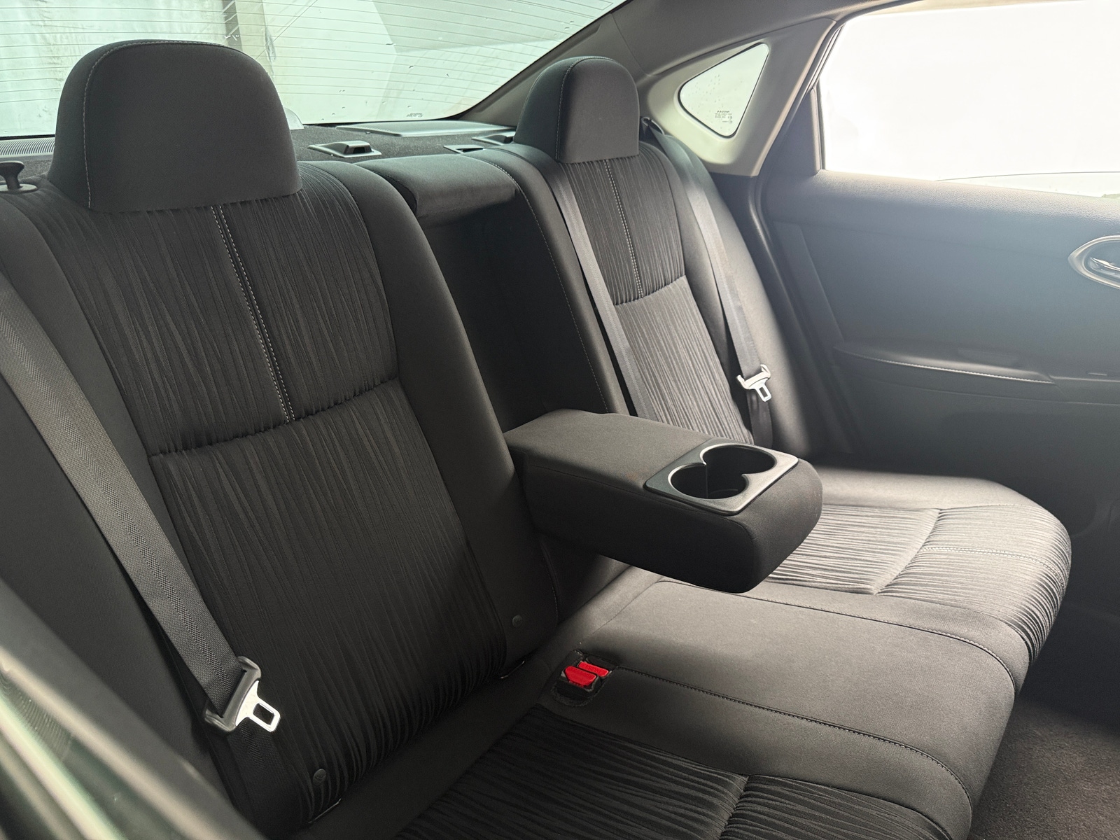 Thumbnail: 2018 Nissan Sentra - 6