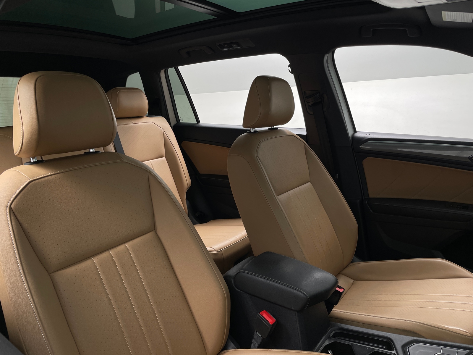 Thumbnail: 2023 Volkswagen Tiguan - 2