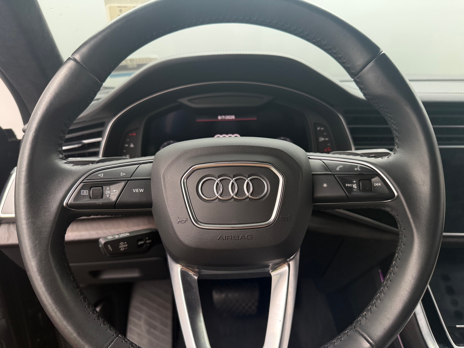 Thumbnail: 2019 Audi Q8 - 4