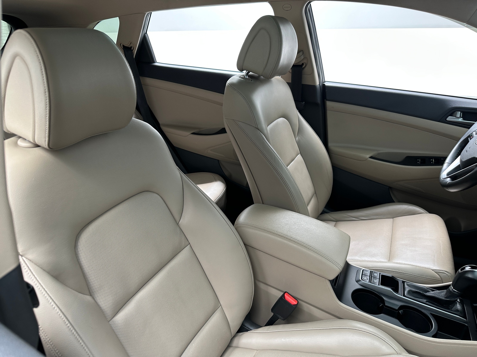 Thumbnail: 2016 Hyundai Tucson - 2