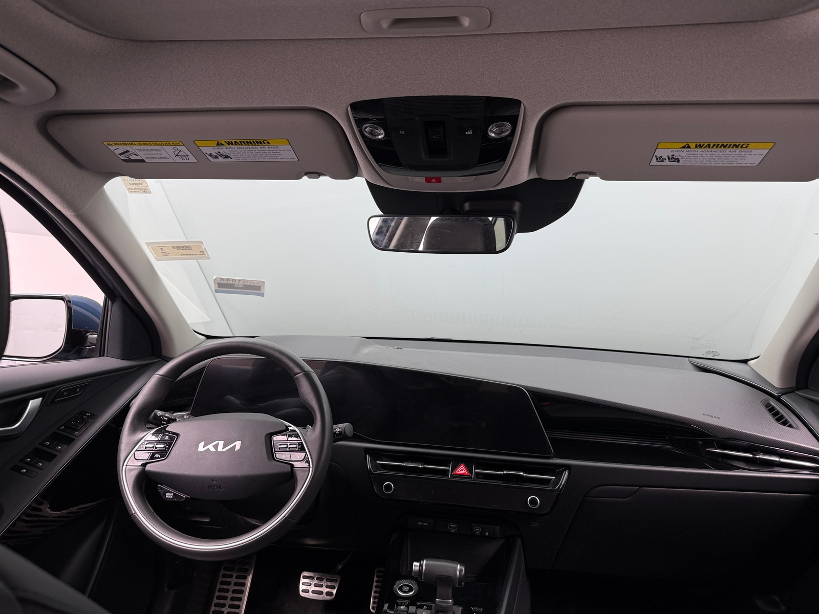 Thumbnail: 2023 Kia Niro - 2