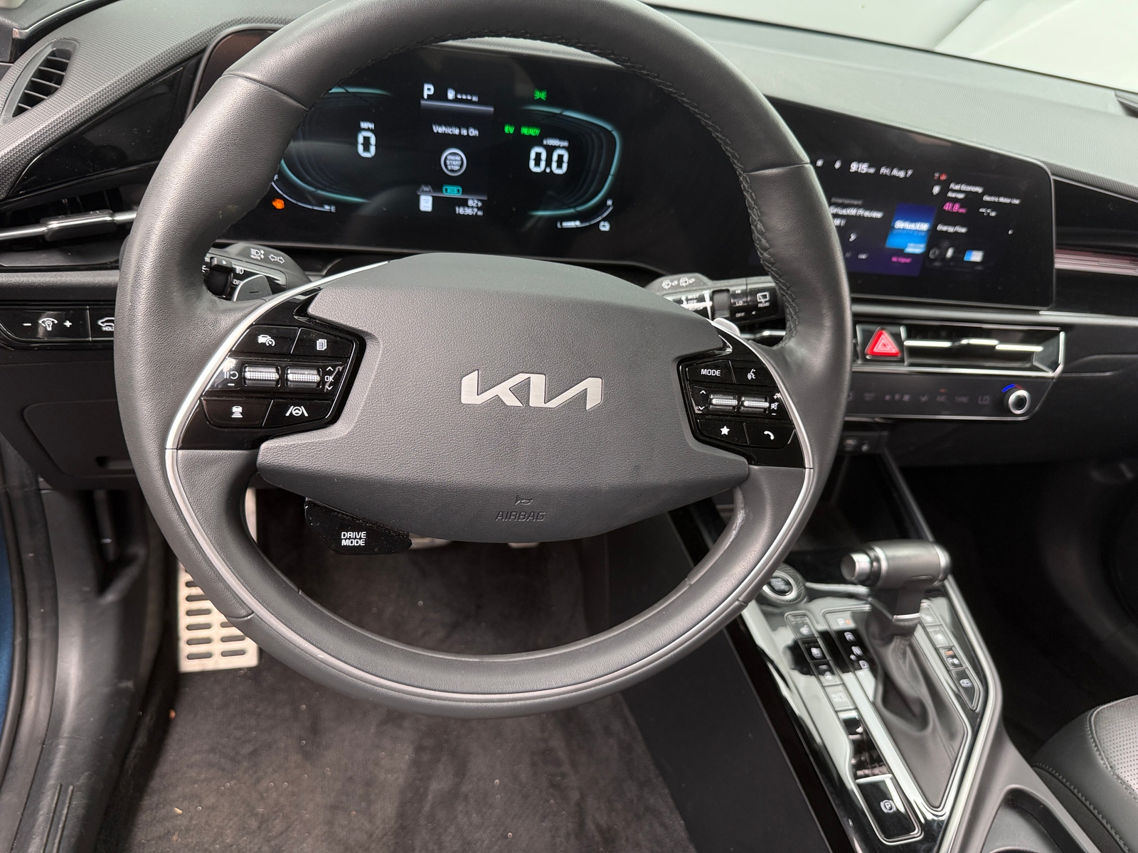 Thumbnail: 2023 Kia Niro - 4