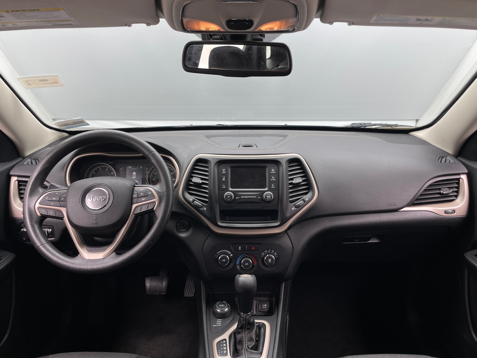 Thumbnail: 2015 Jeep Cherokee - 3
