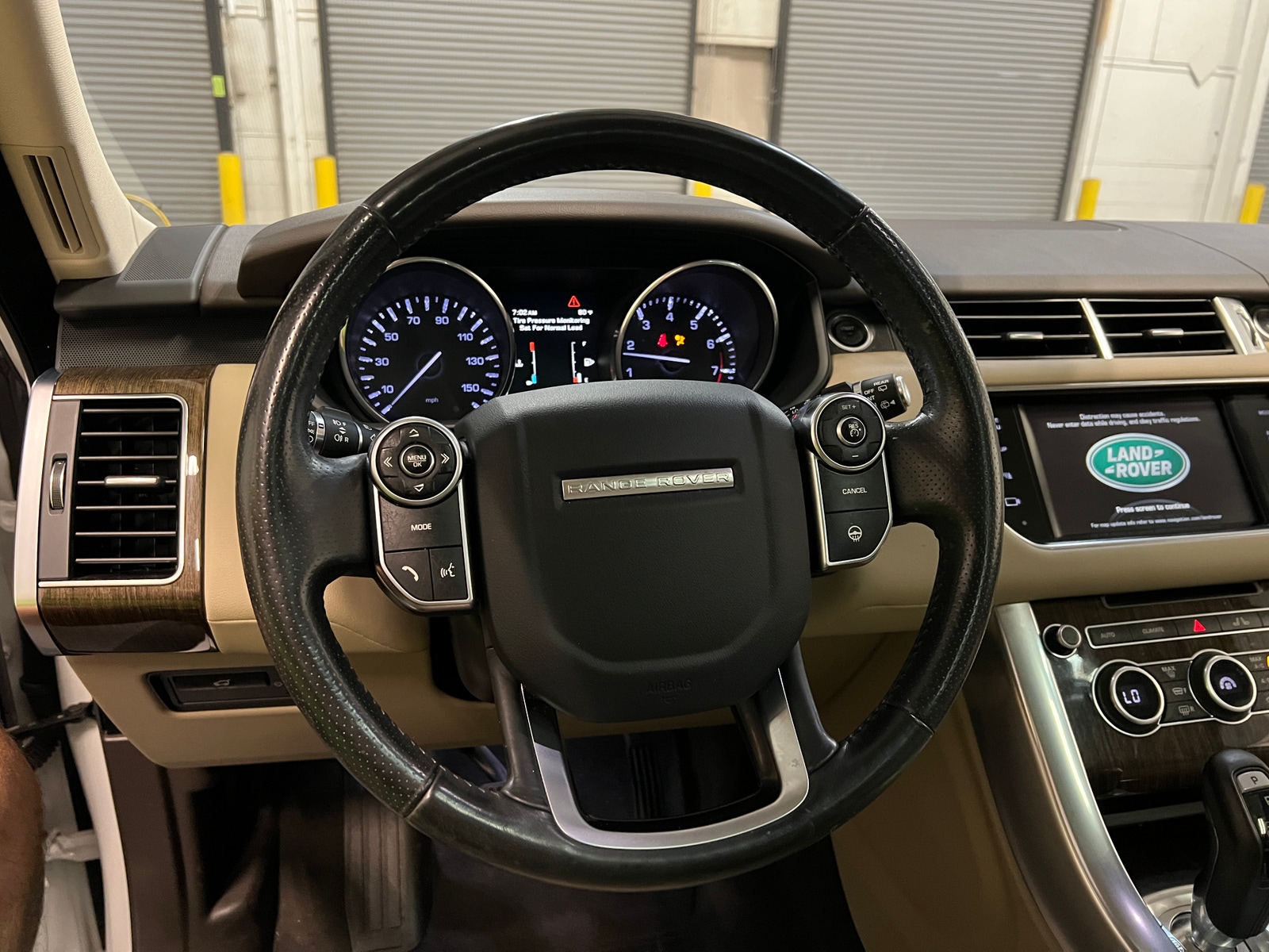 Thumbnail: 2015 Land Rover Range Rover Sport - 4