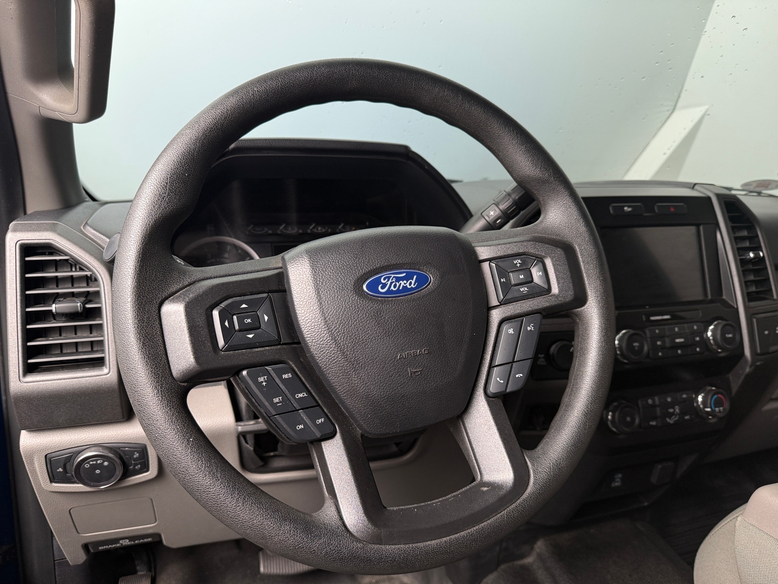 Thumbnail: 2020 Ford Econoline - 5