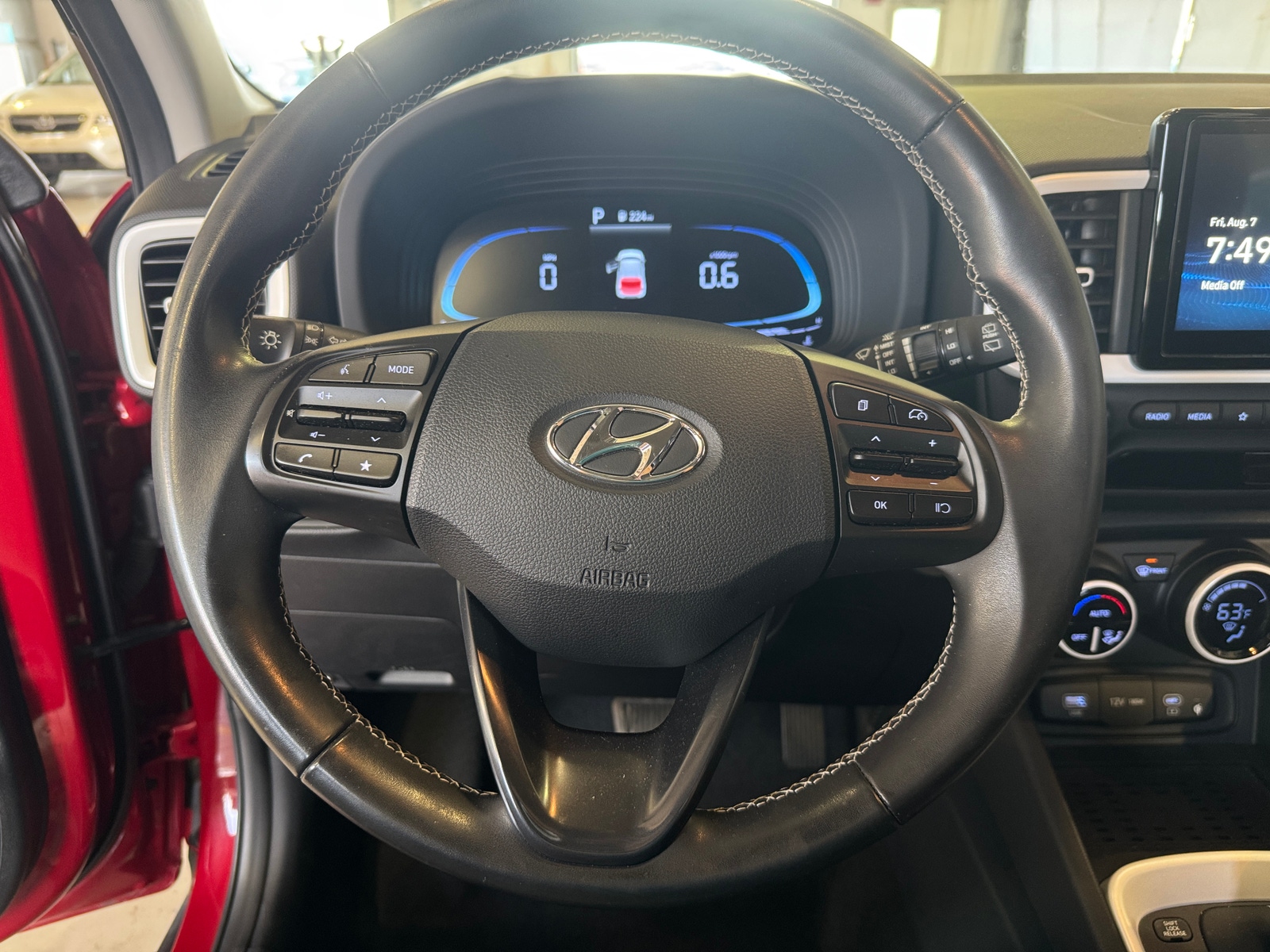 Thumbnail: 2023 Hyundai Venue - 4