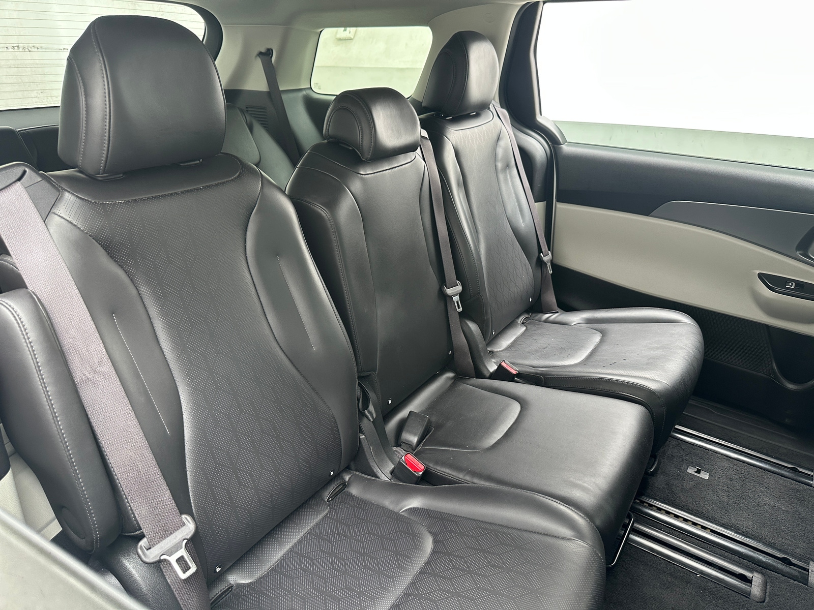 Thumbnail: 2022 Kia Carnival - 5