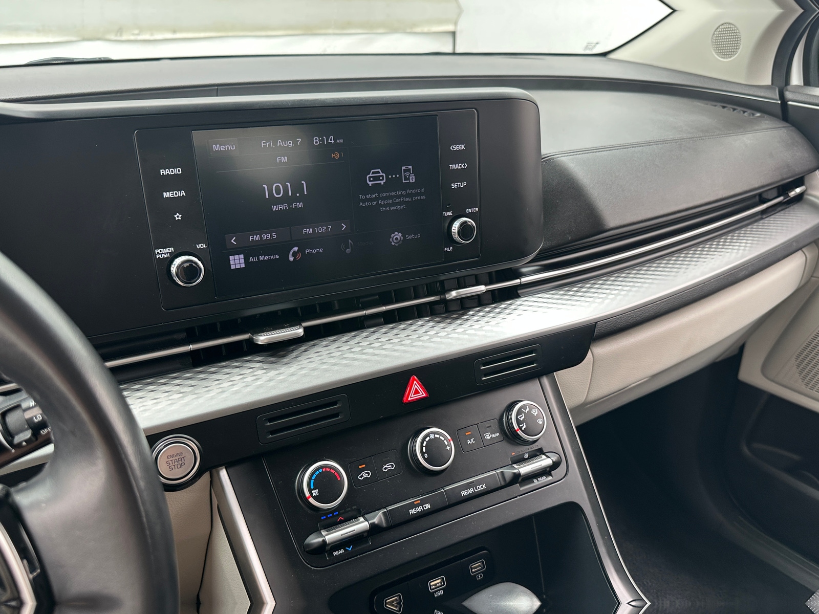 Thumbnail: 2022 Kia Carnival - 3