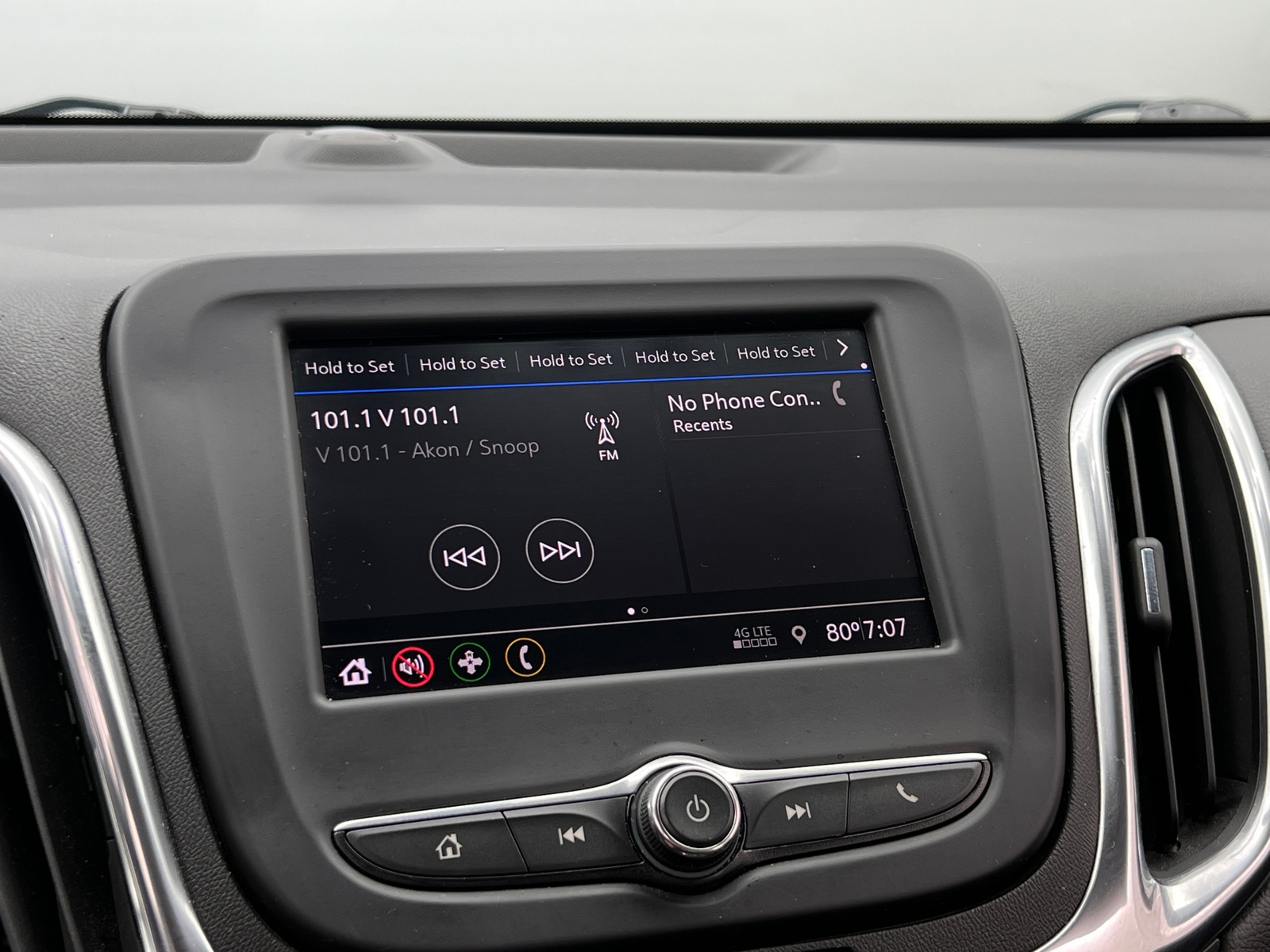 Thumbnail: 2021 Chevrolet Equinox - 4