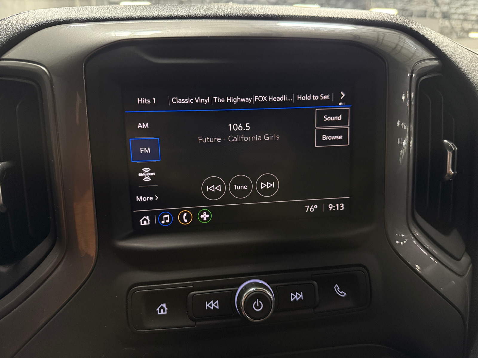 Thumbnail: 2023 Chevrolet Silverado 1500 - 4