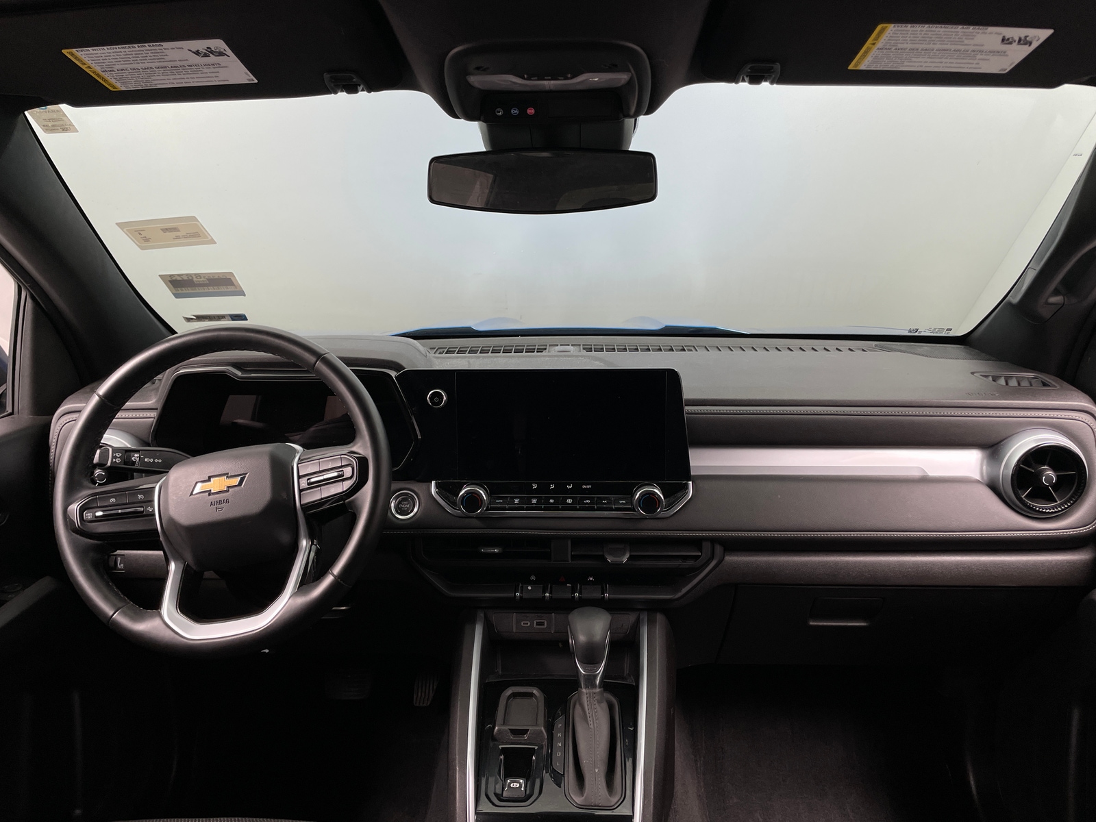 Thumbnail: 2024 Chevrolet Colorado - 3