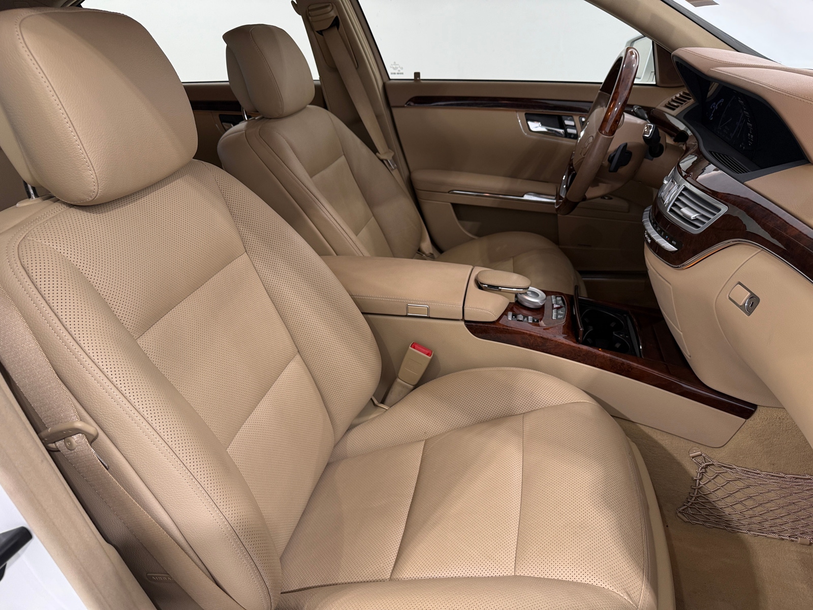 Thumbnail: 2010 Mercedes-Benz S-Class - 2