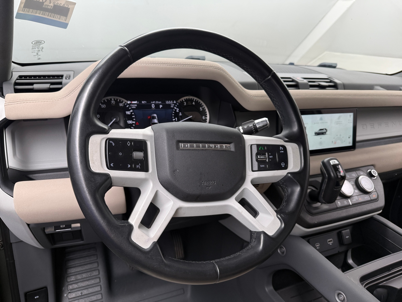 Thumbnail: 2022 Land Rover Defender - 4