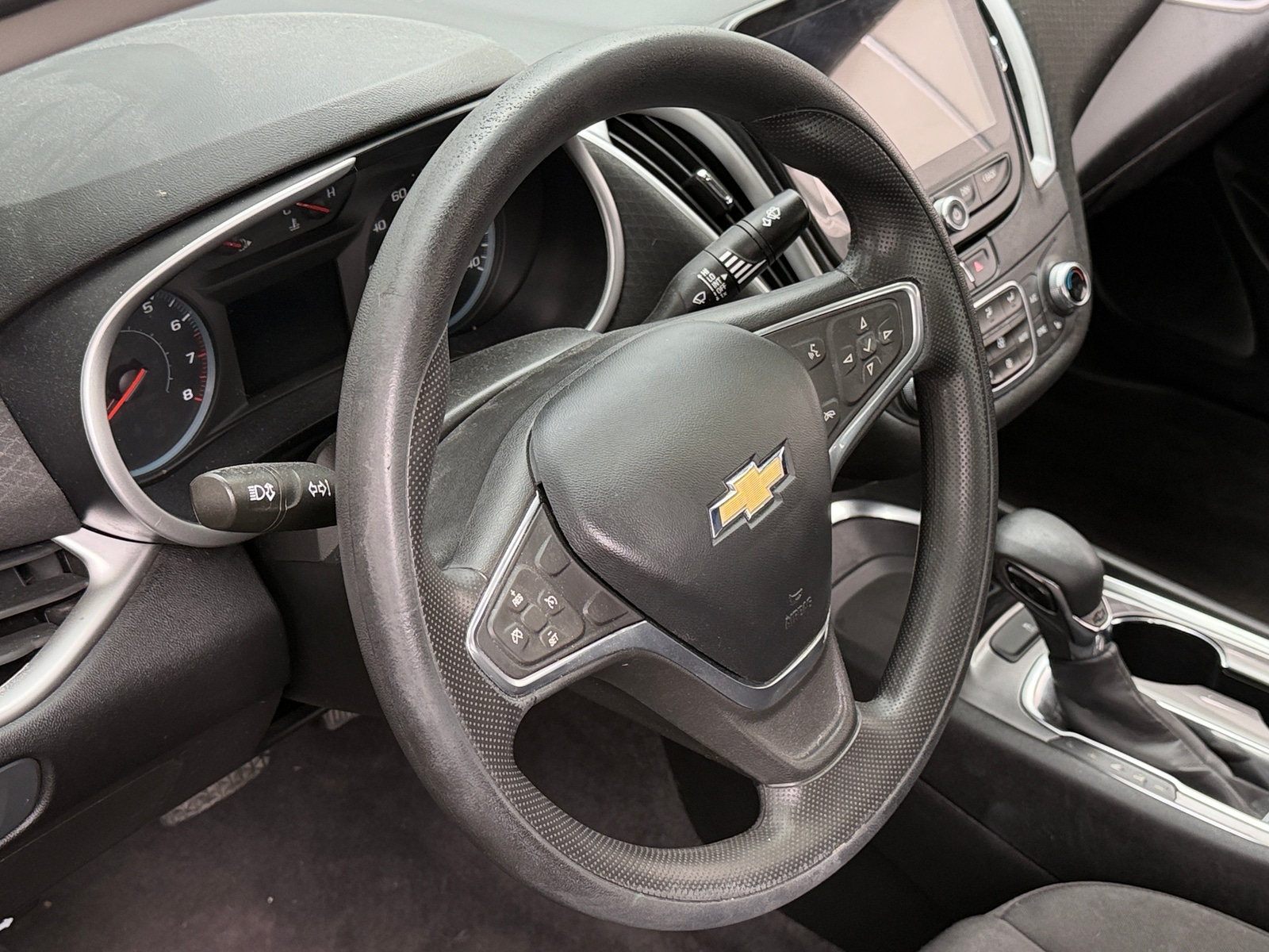 Thumbnail: 2022 Chevrolet Malibu - 5