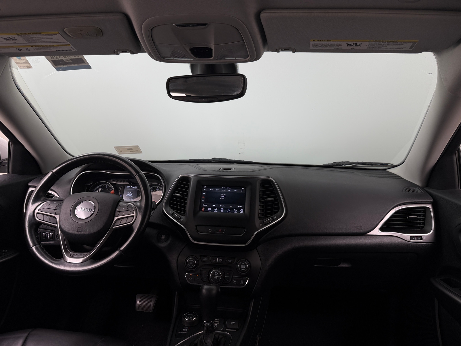 Thumbnail: 2020 Jeep Cherokee - 3