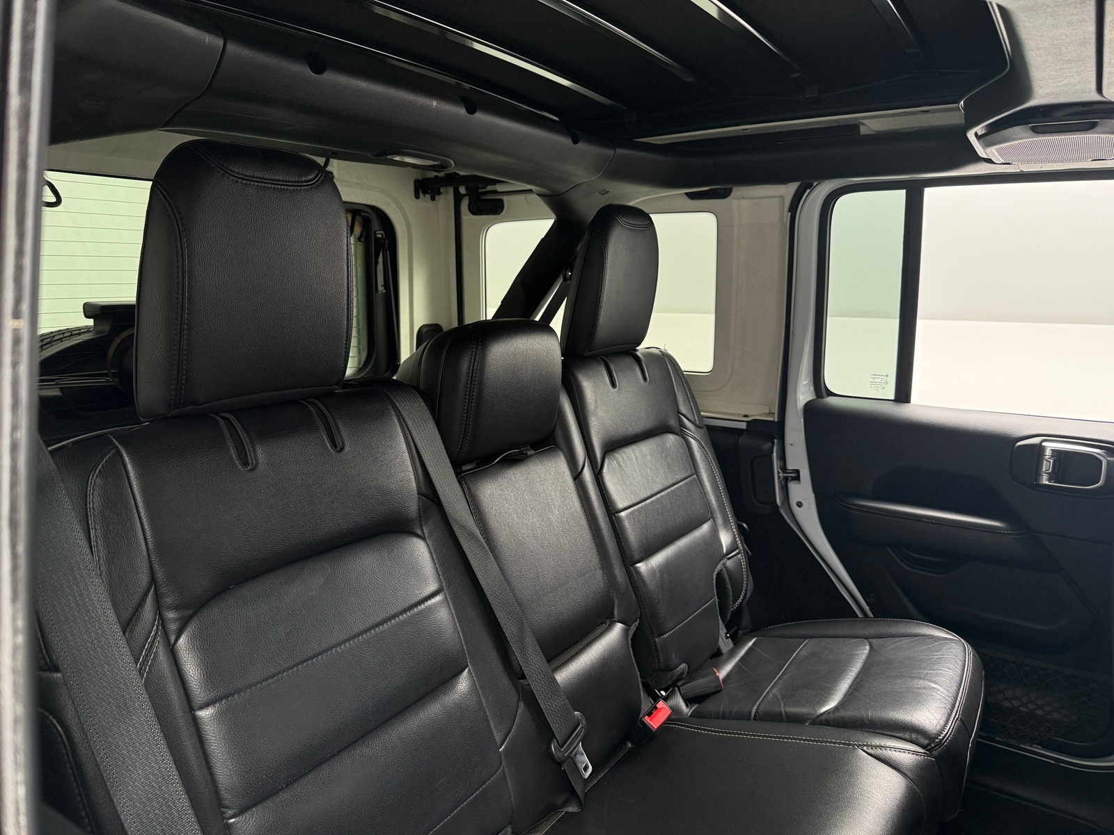 Thumbnail: 2019 Jeep Wrangler - 5