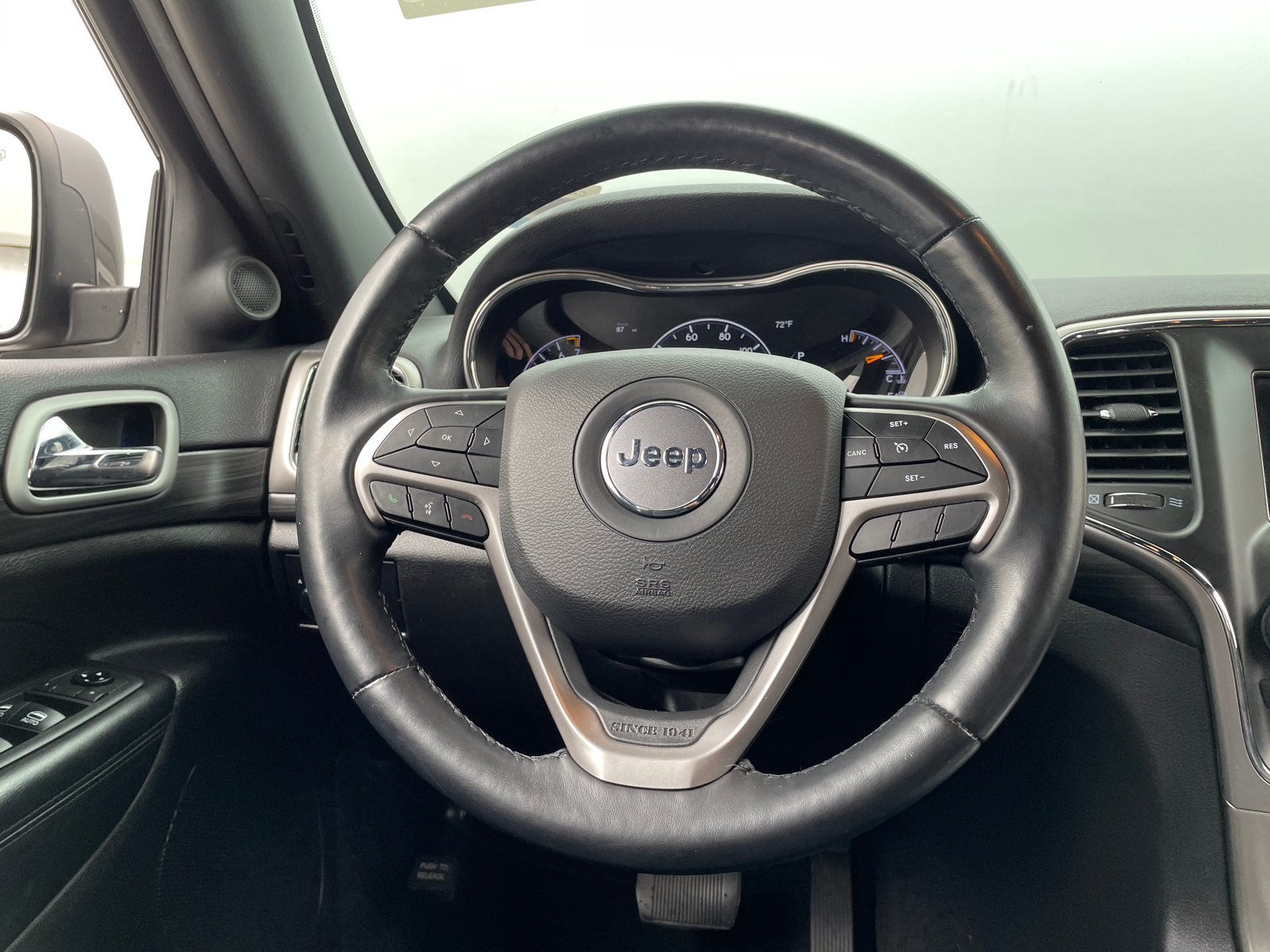 Thumbnail: 2021 Jeep Grand Cherokee - 5