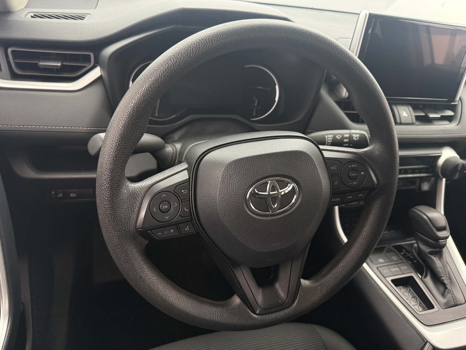 Thumbnail: 2025 Toyota RAV4 - 5