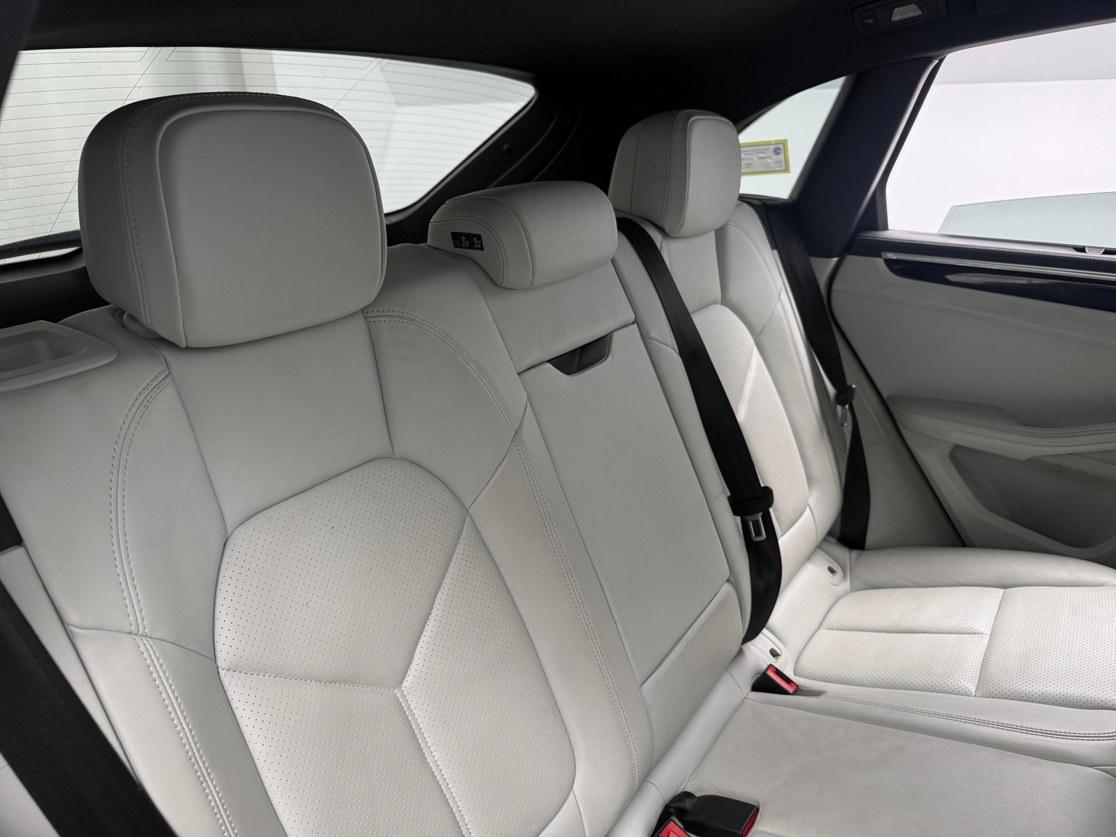 Thumbnail: 2022 Porsche Macan - 5
