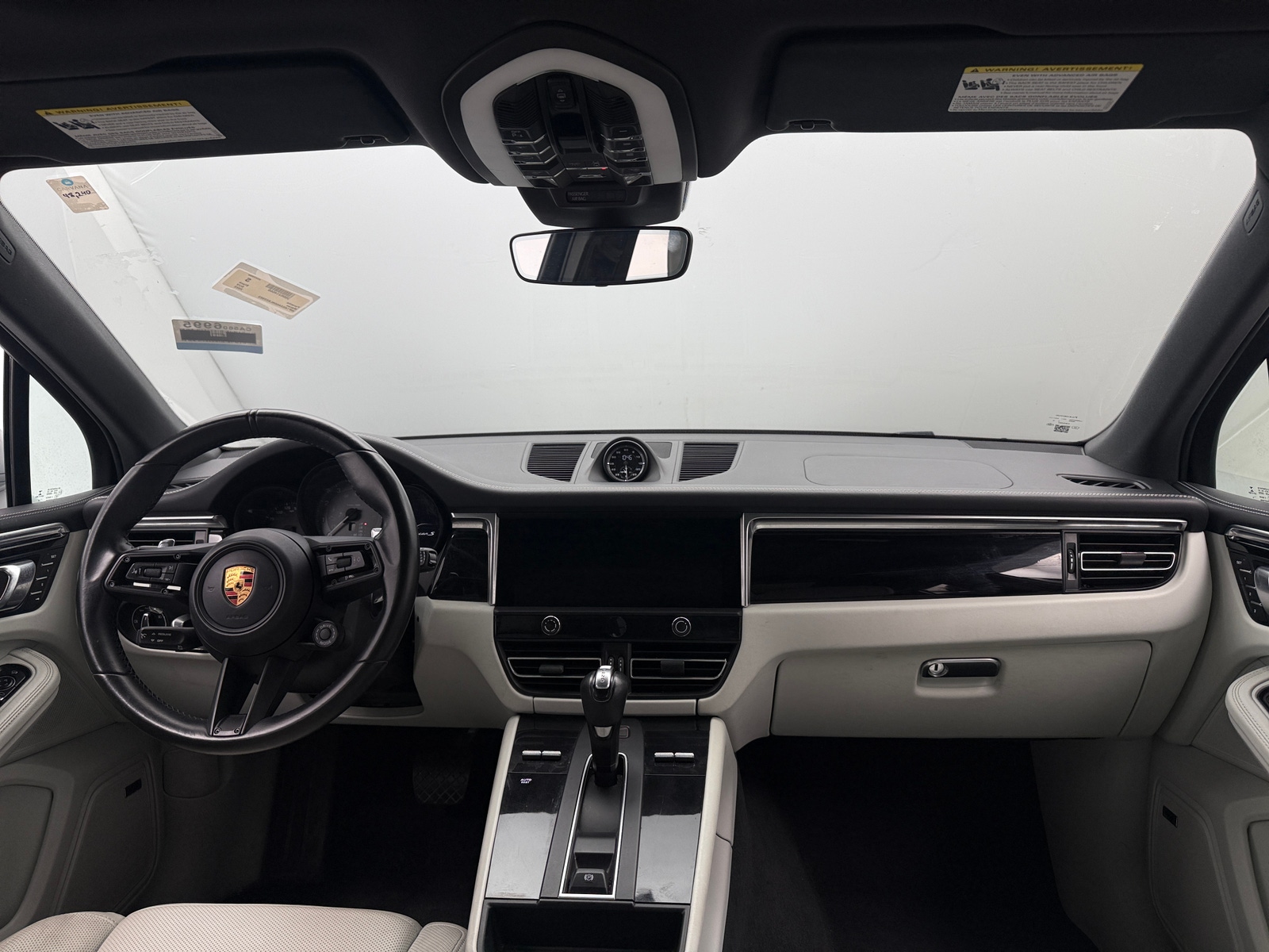 Thumbnail: 2022 Porsche Macan - 2