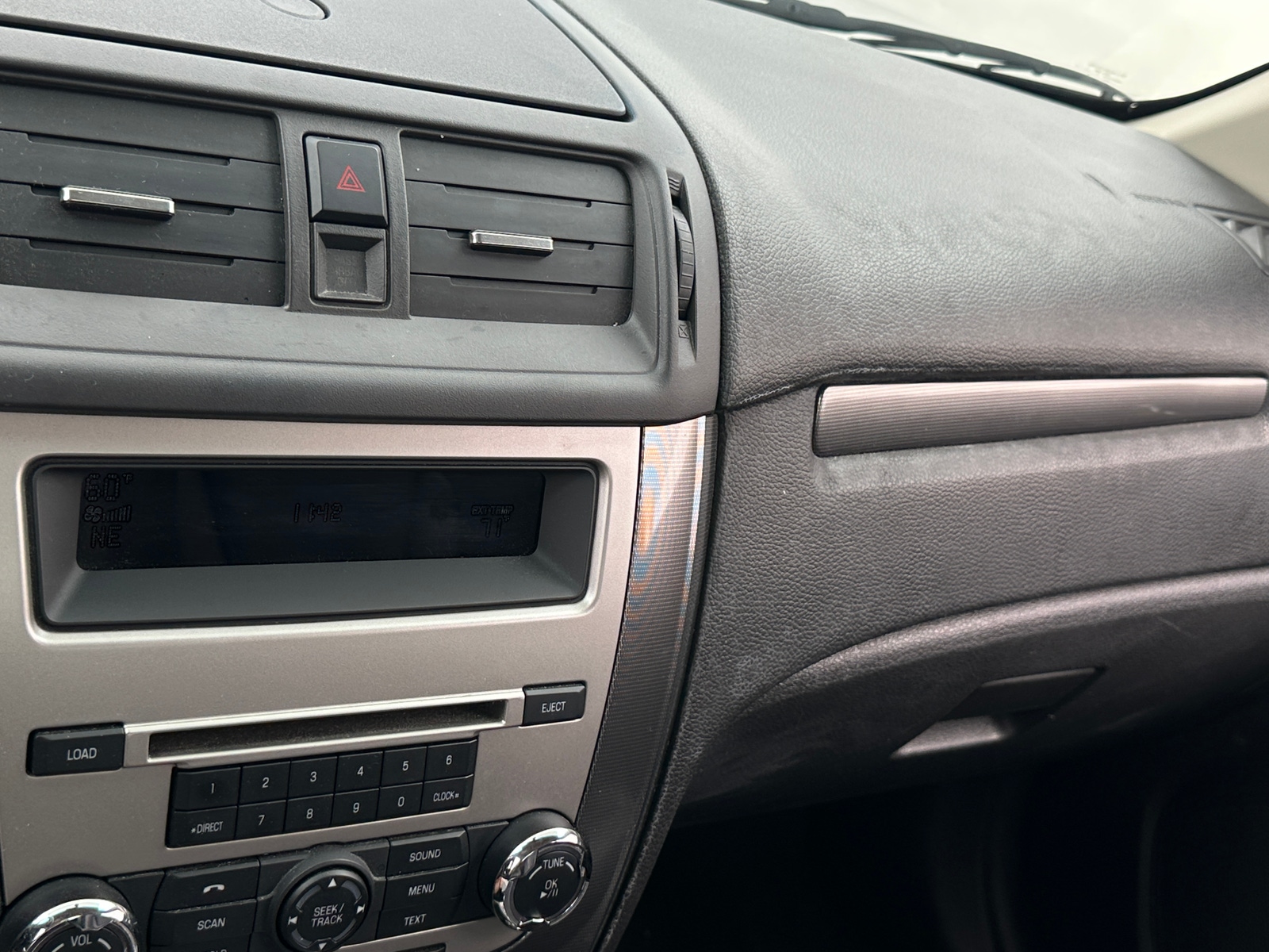 Thumbnail: 2010 Ford Fusion - 3