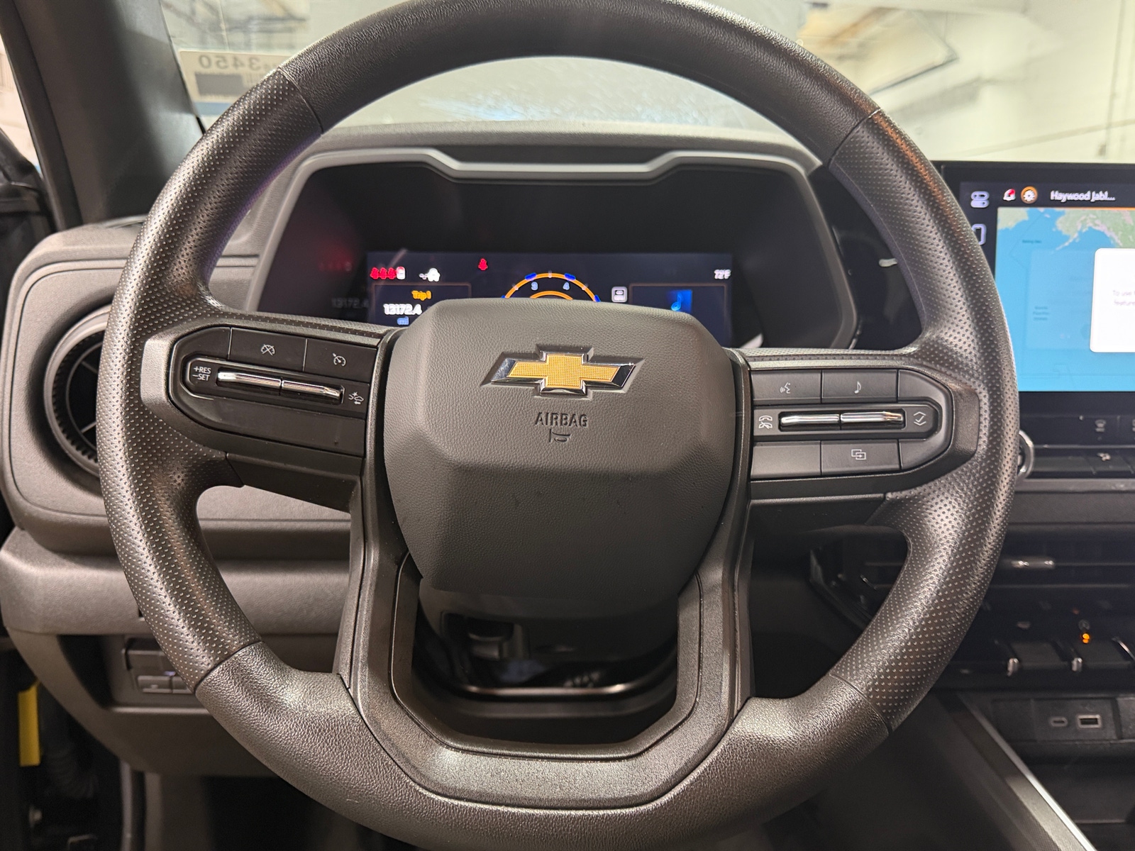 Thumbnail: 2024 Chevrolet Colorado - 5