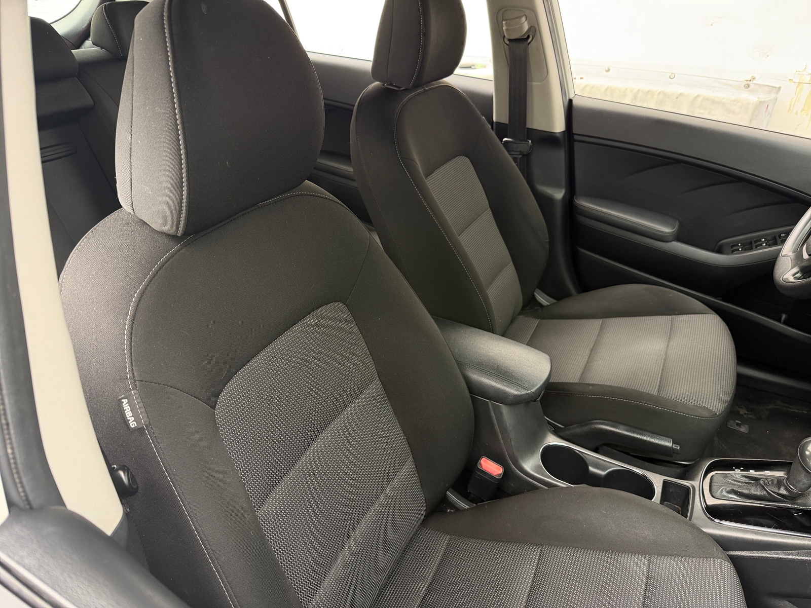 Thumbnail: 2017 Kia Forte - 2