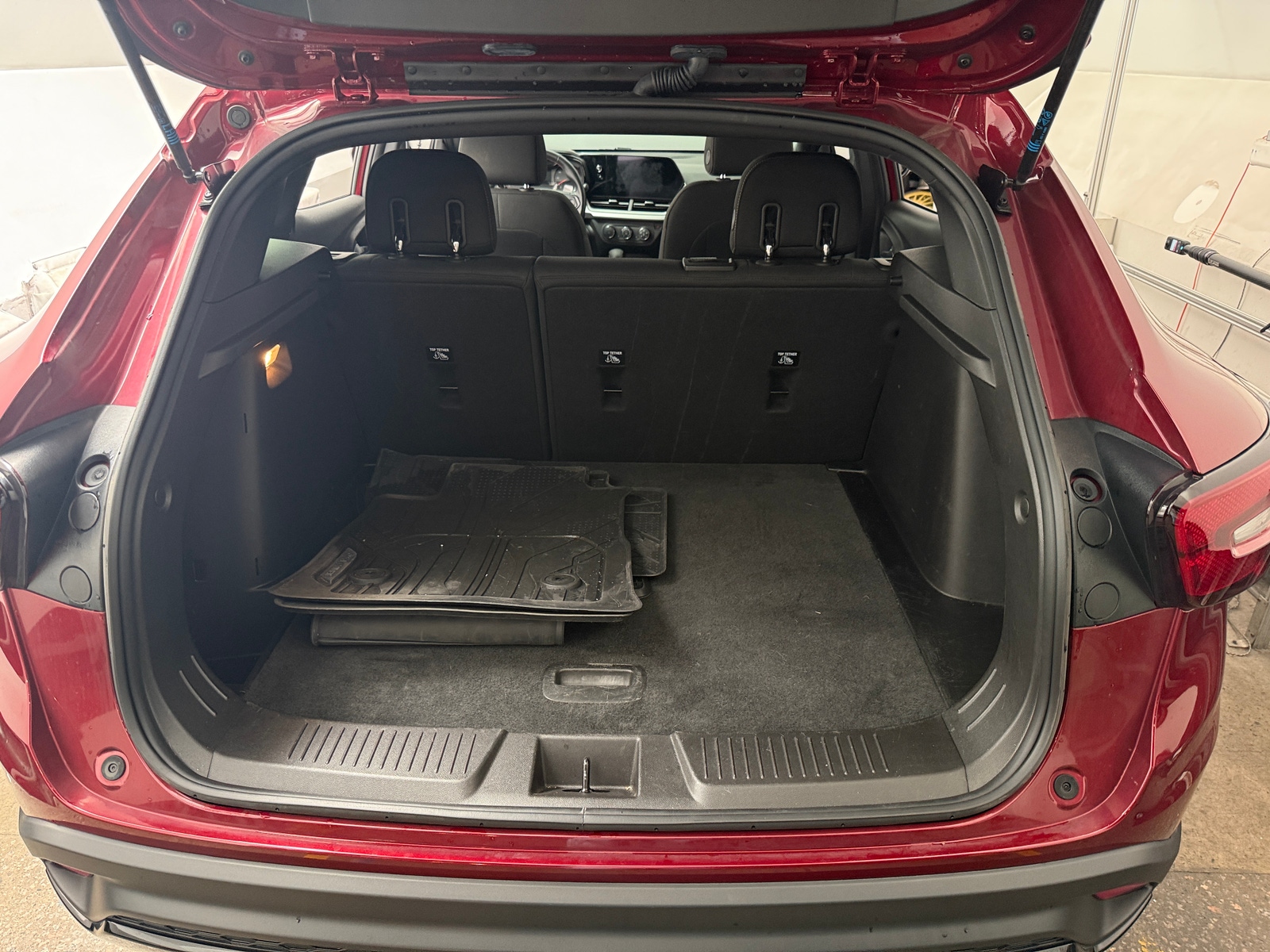 Thumbnail: 2025 Chevrolet Trax - 7