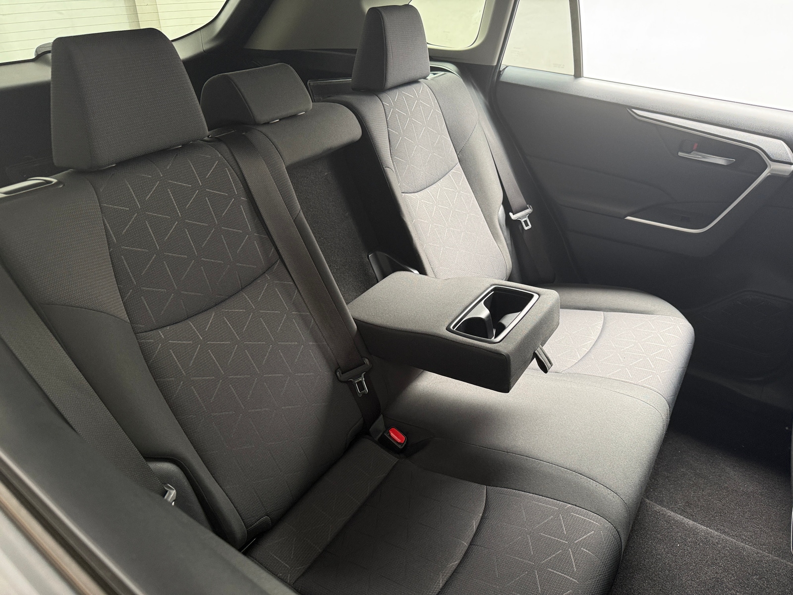 Thumbnail: 2019 Toyota RAV4 - 6