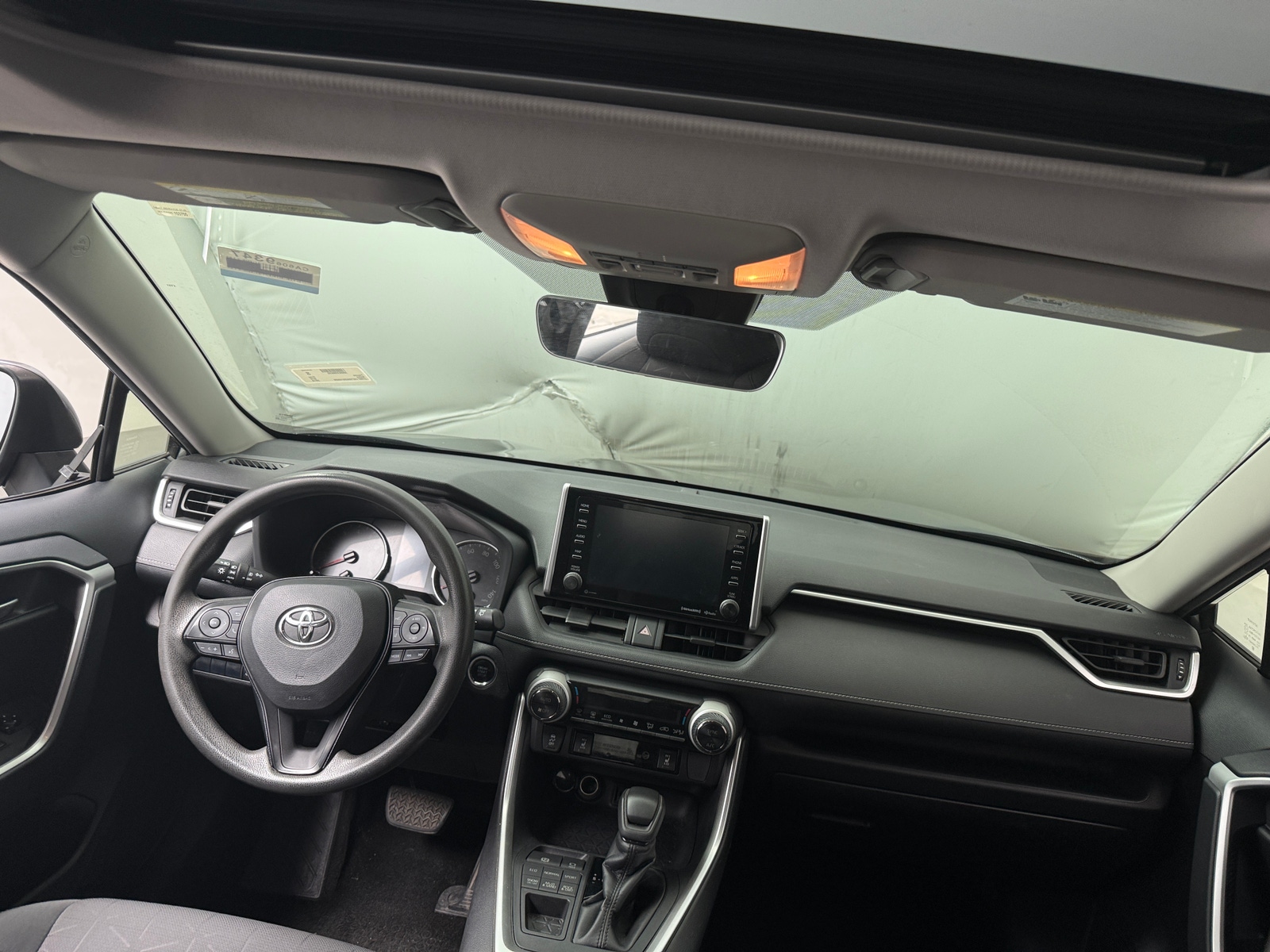 Thumbnail: 2019 Toyota RAV4 - 3